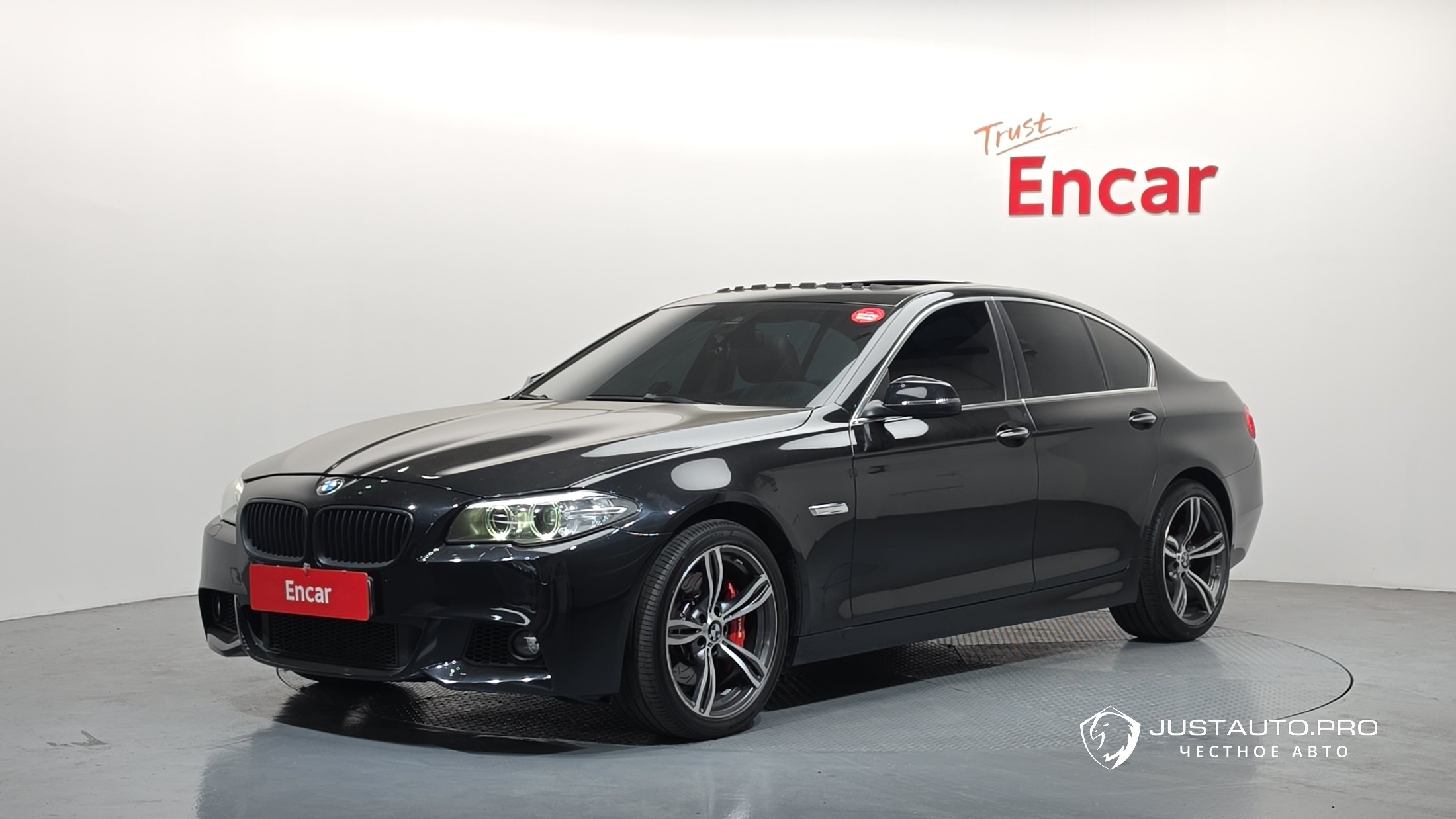 Автомобиль BMW 5-Series