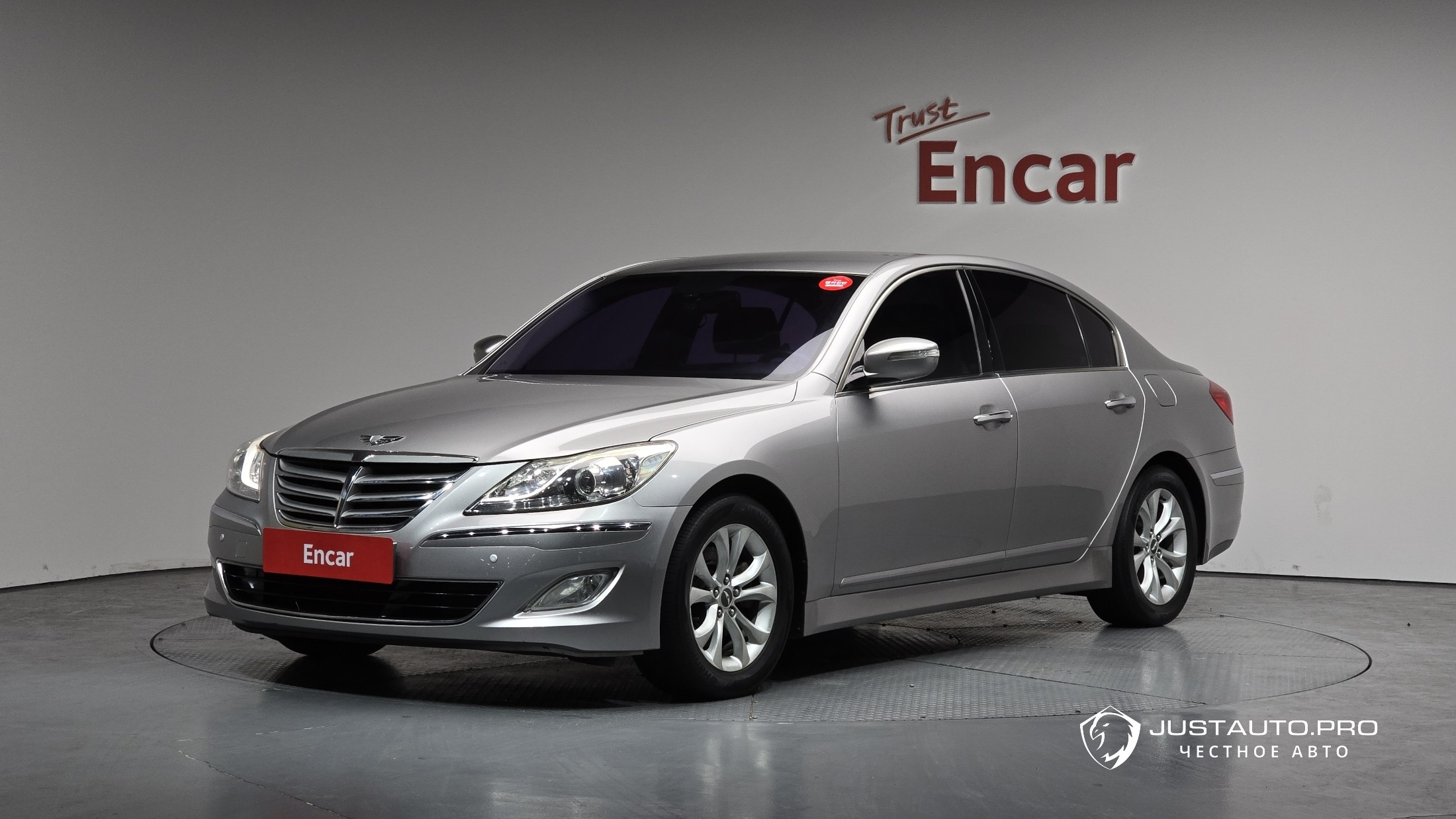 Автомобиль Hyundai Genesis