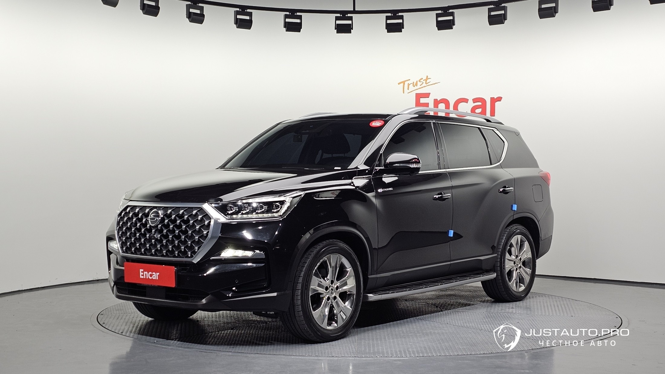 Автомобиль KG_Mobility_Ssangyong Rexton