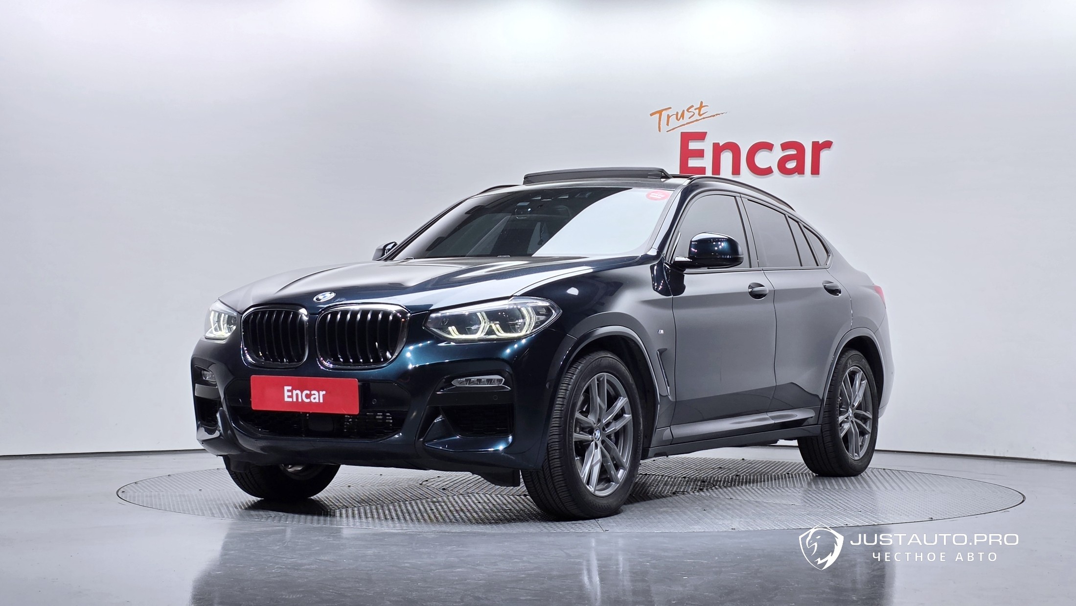 Автомобиль BMW X4