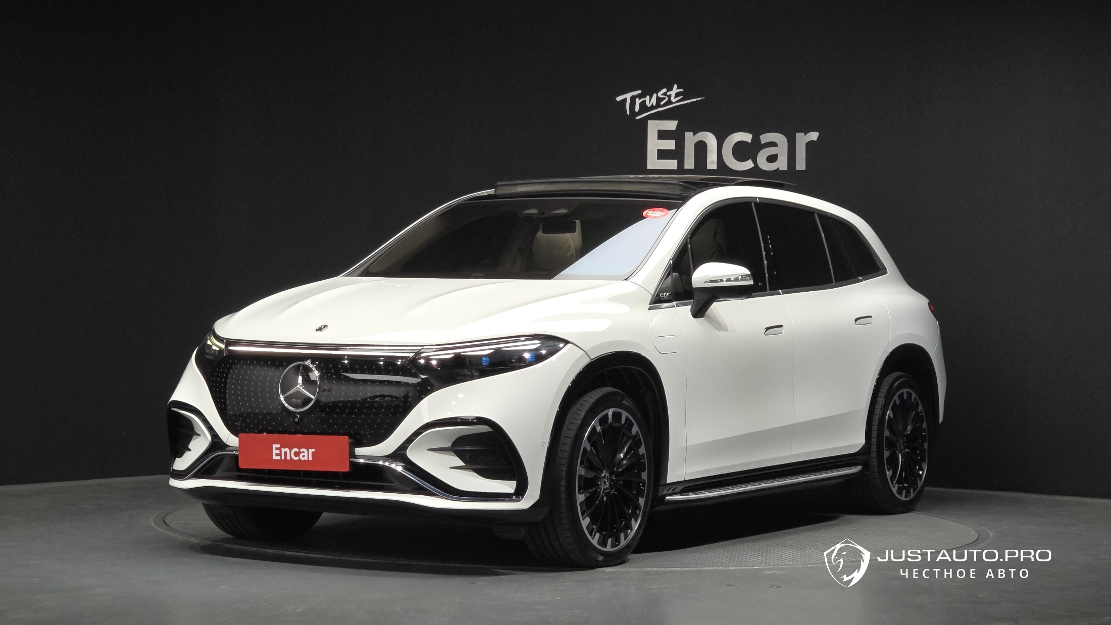 Автомобиль Mercedes-Benz EQS