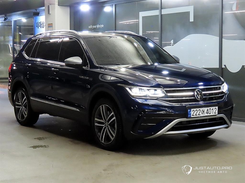 Автомобиль Volkswagen Tiguan