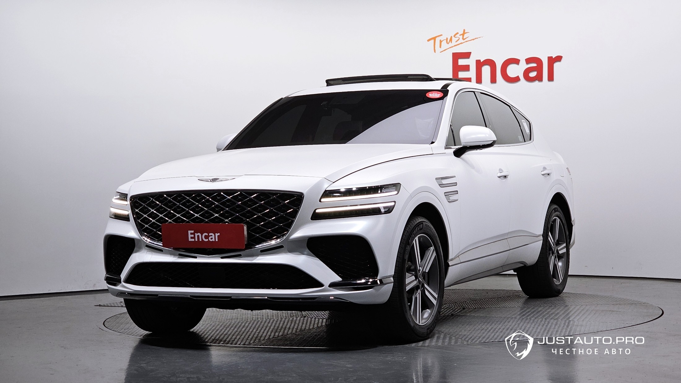 Автомобиль Genesis GV80