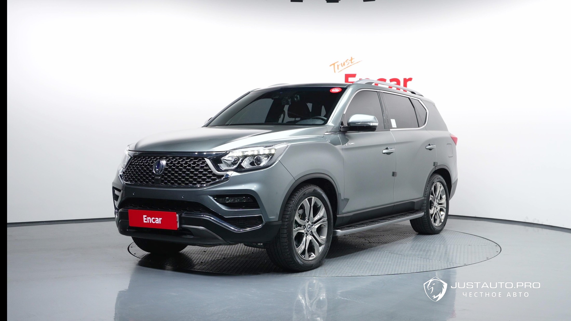 Автомобиль KG_Mobility_Ssangyong Rexton