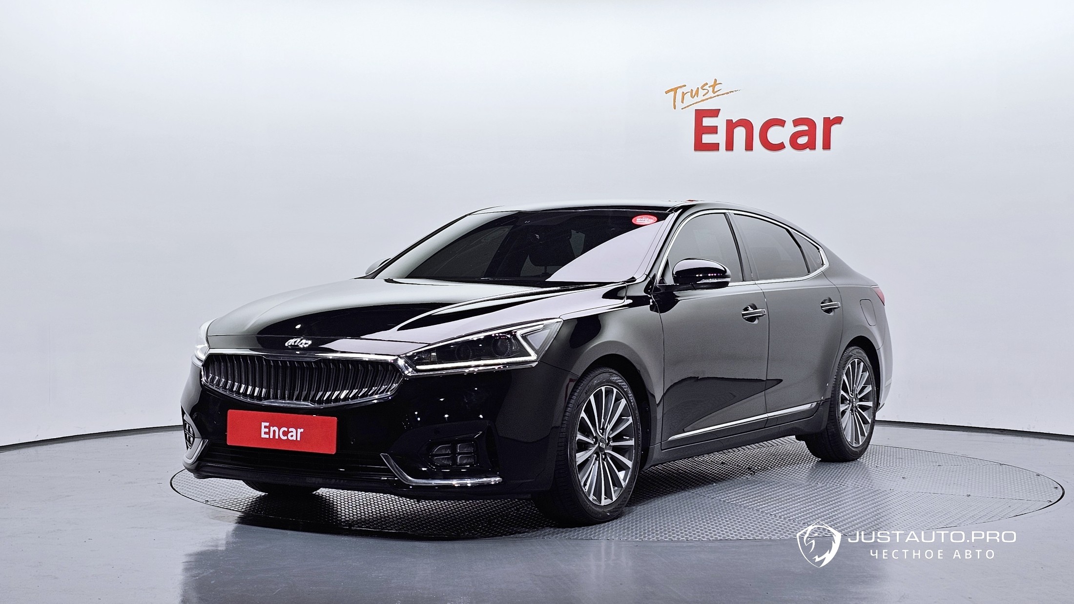 Автомобиль Kia K7