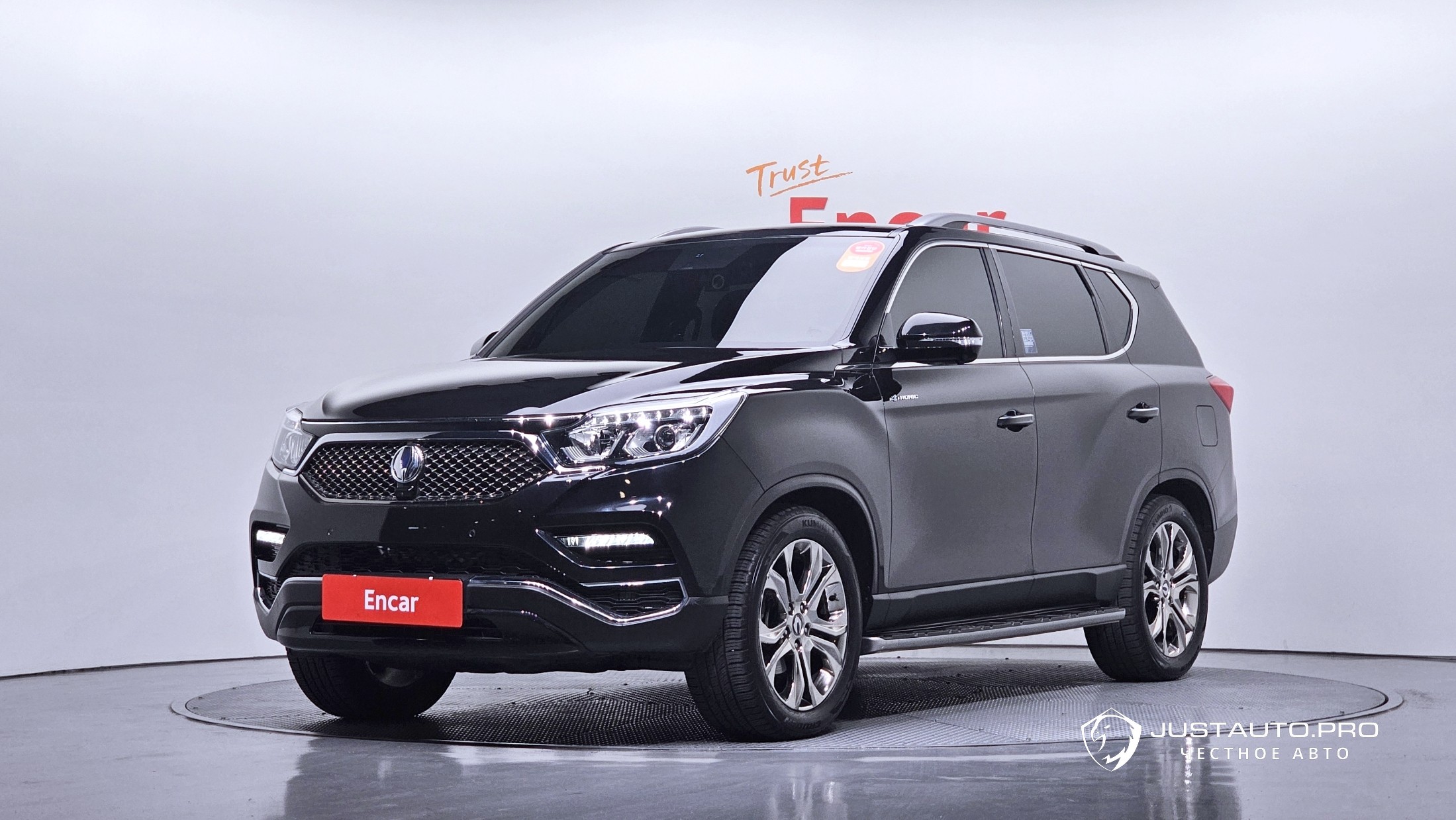 Автомобиль KG_Mobility_Ssangyong Rexton