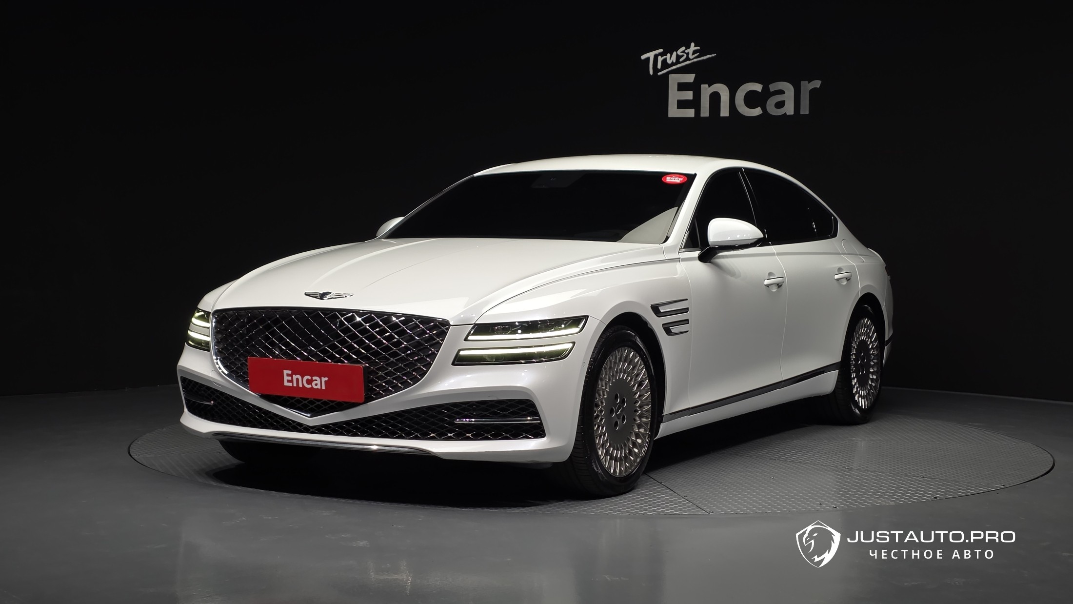 Автомобиль Genesis G80