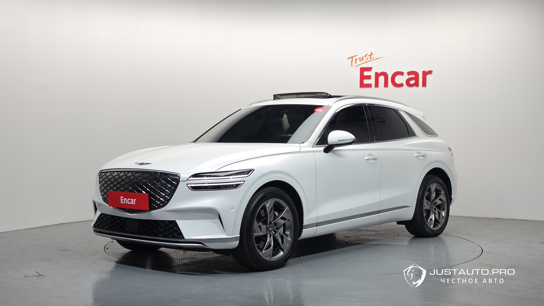 Автомобиль Genesis GV70
