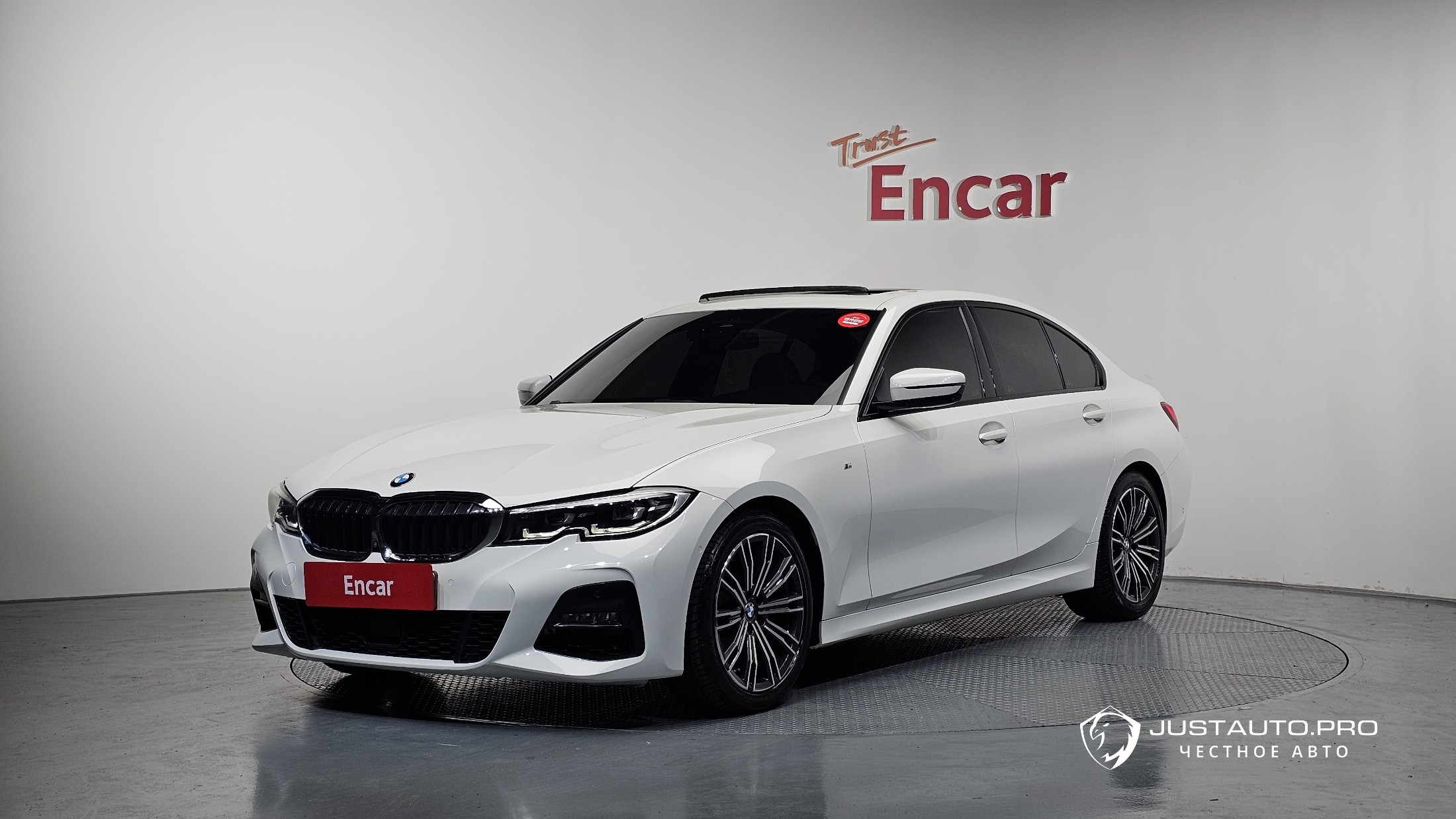 Автомобиль BMW 3-Series