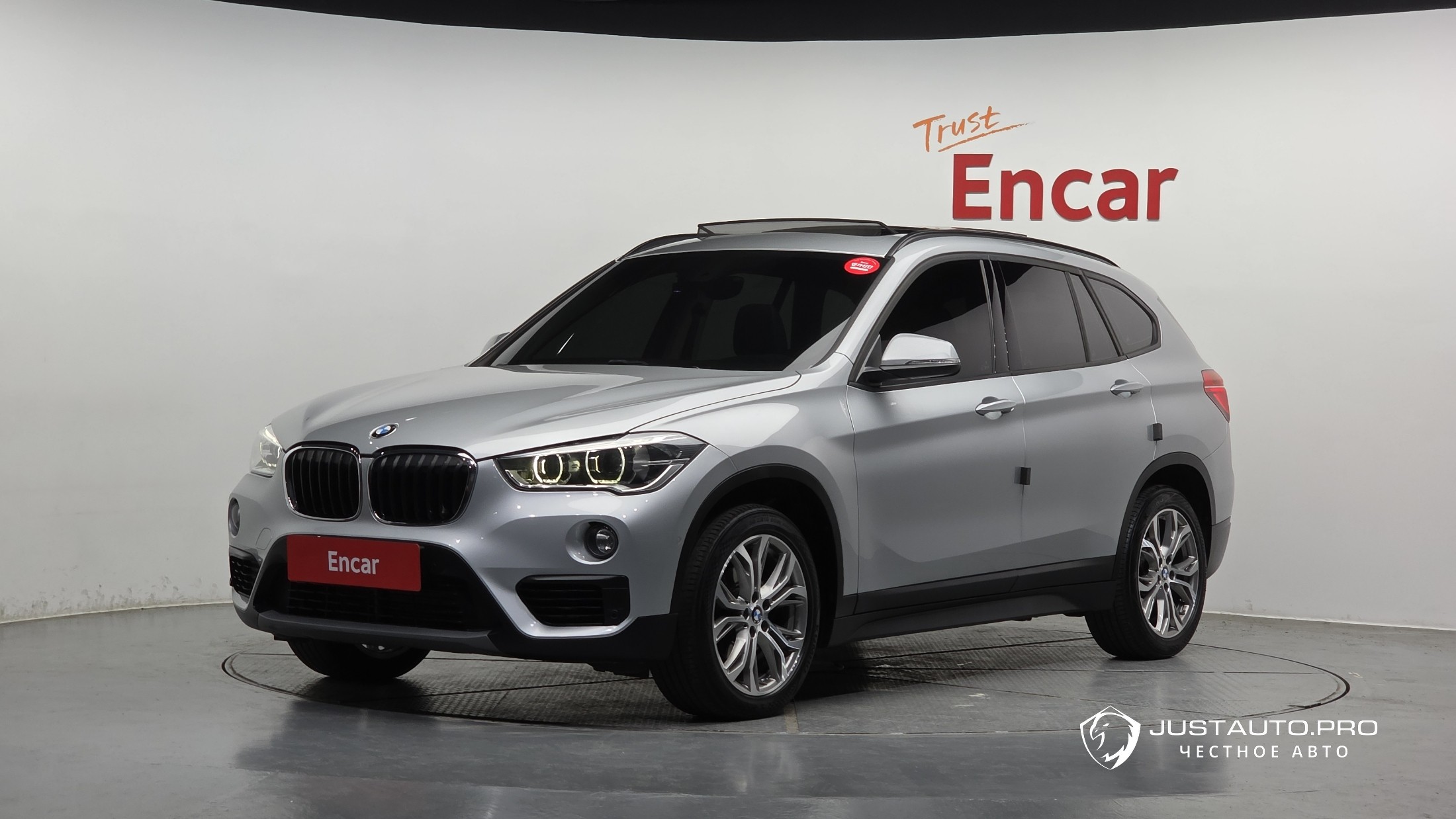 Автомобиль BMW X1