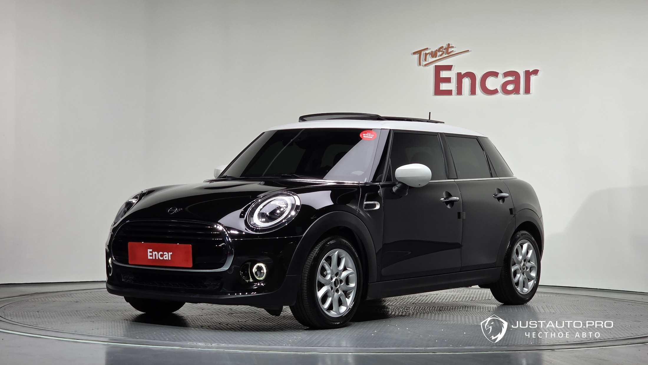 Автомобиль Mini Cooper