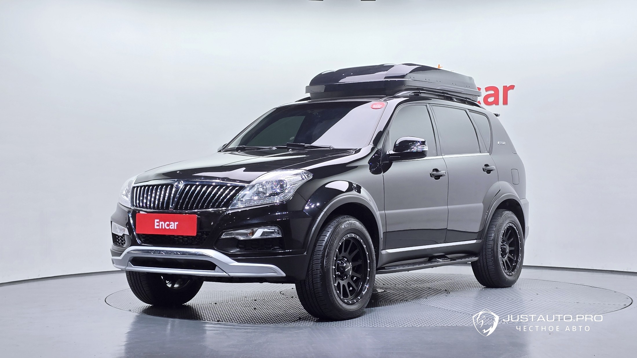 Автомобиль KG_Mobility_Ssangyong Rexton