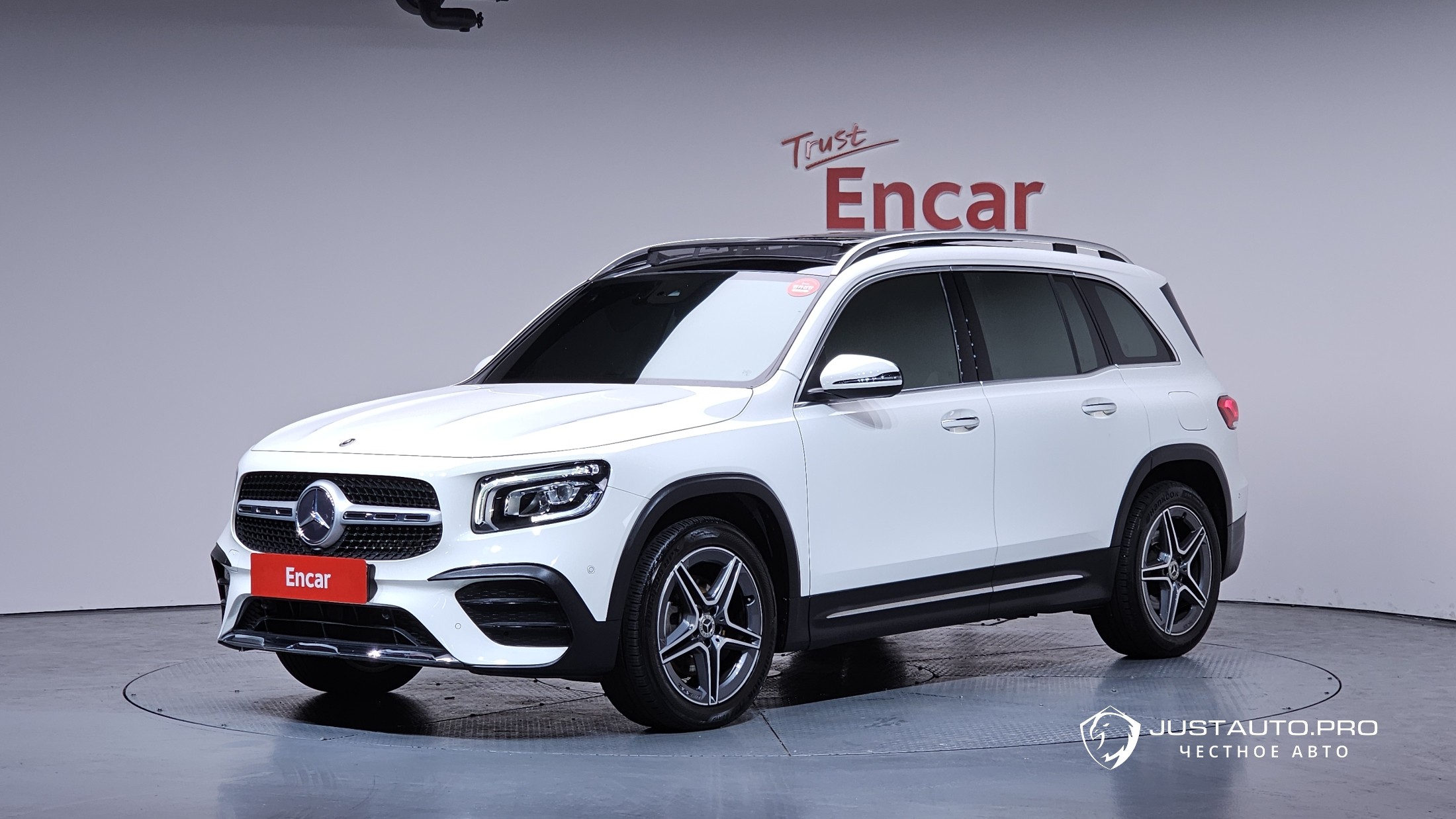Автомобиль Mercedes-Benz GLB-Class