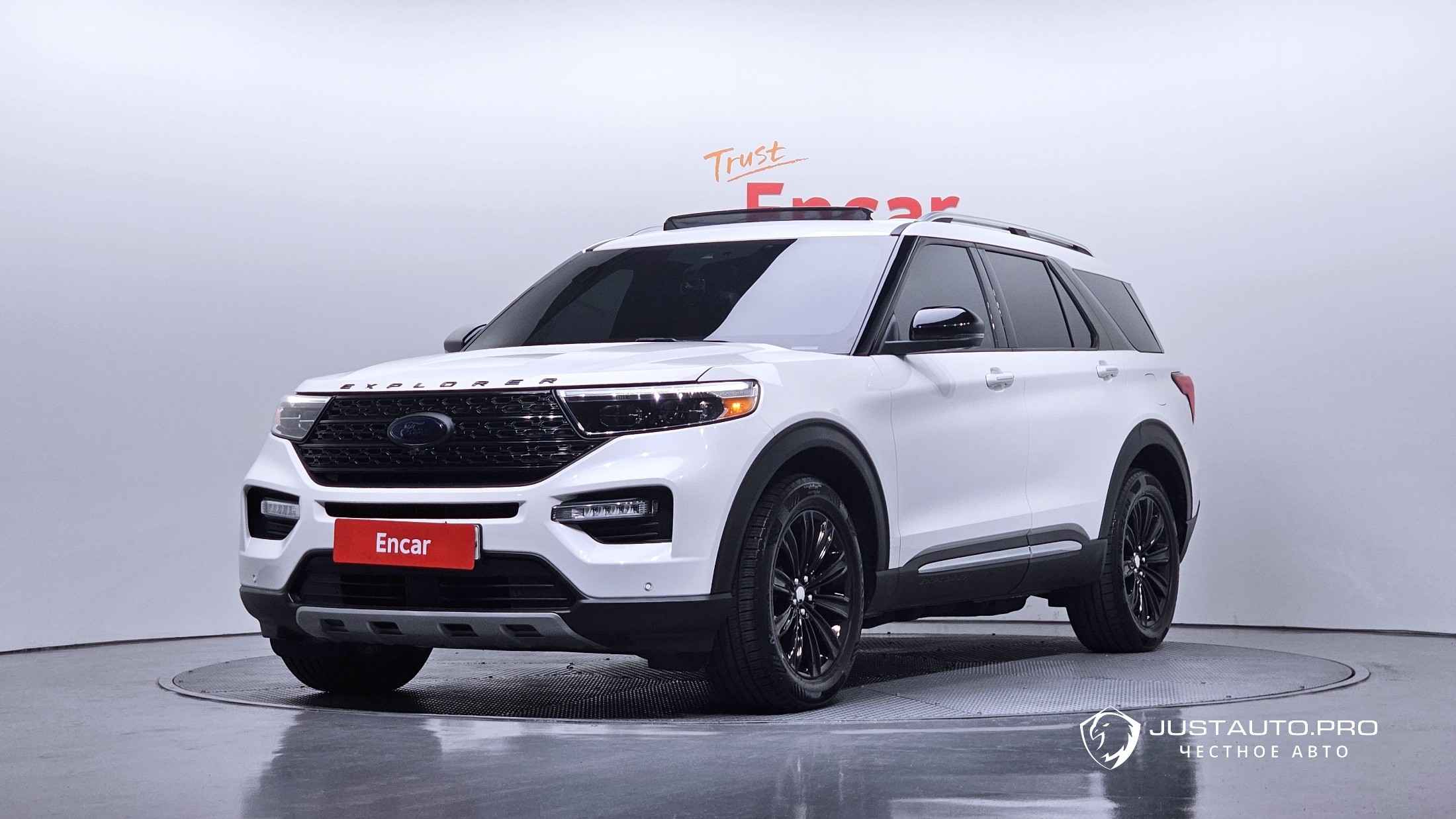 Автомобиль Ford Explorer