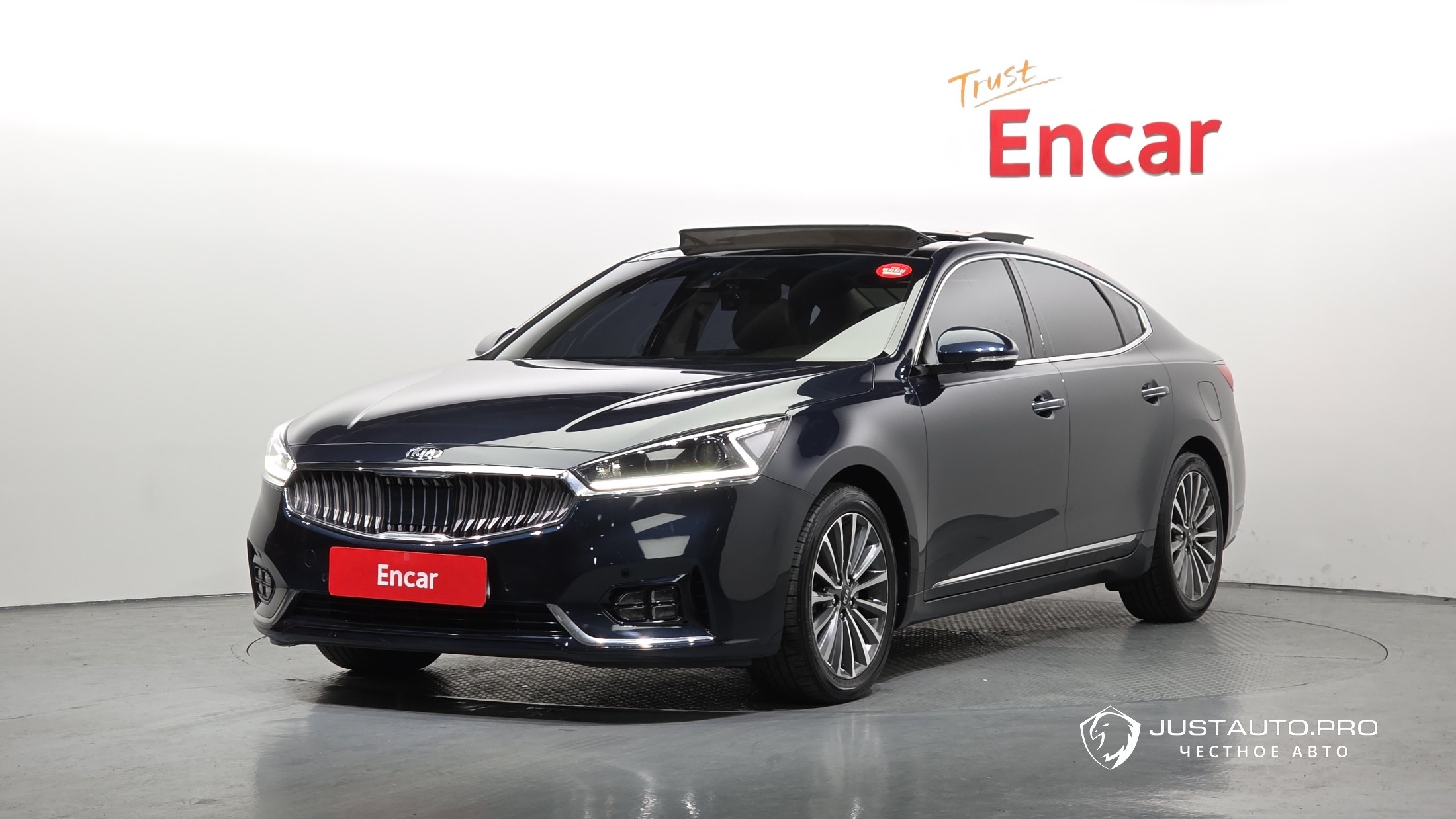 Автомобиль Kia K7