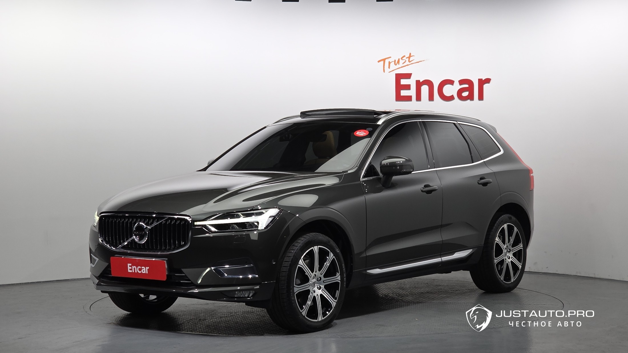 Автомобиль Volvo XC60