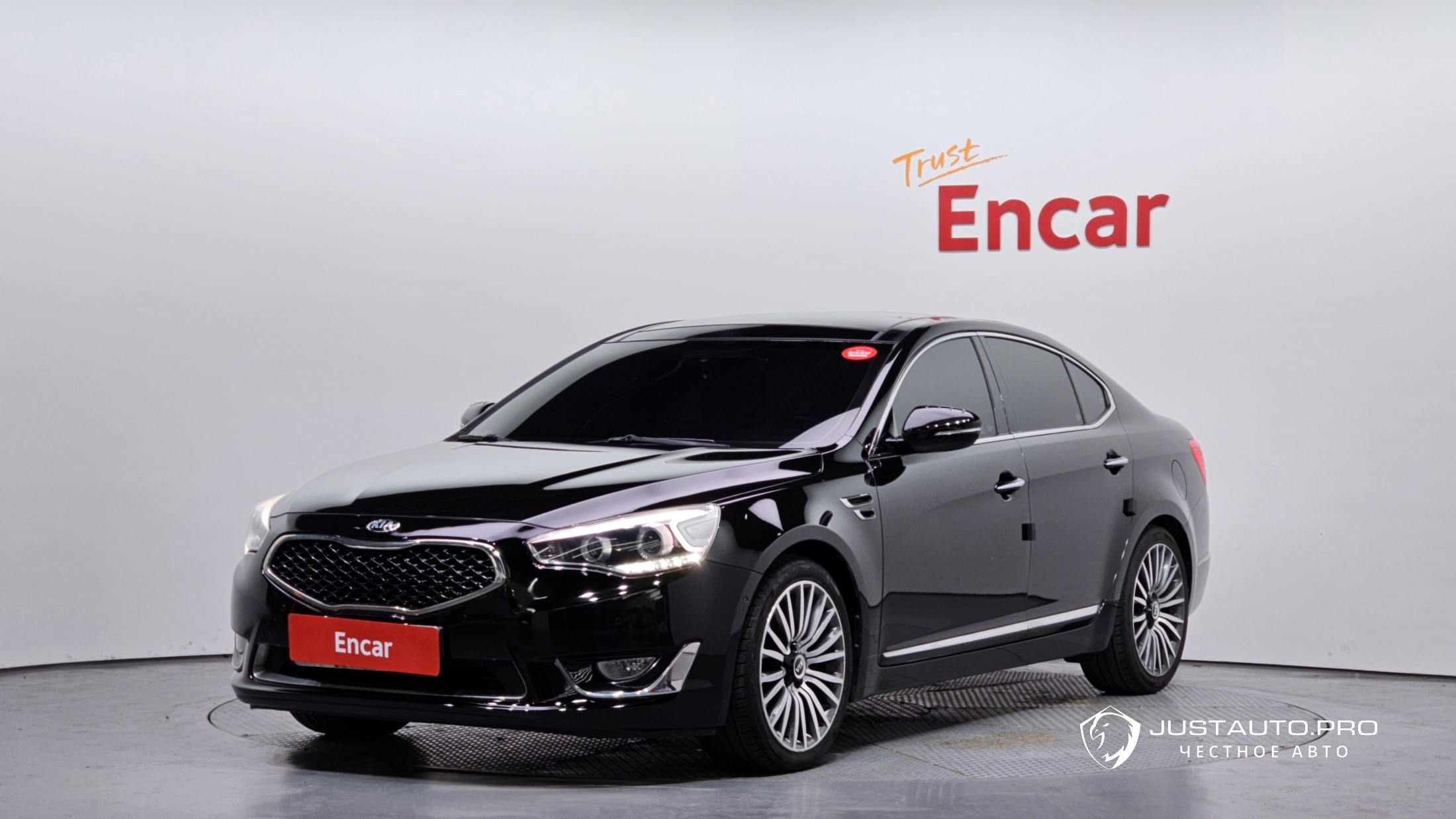 Автомобиль Kia K7