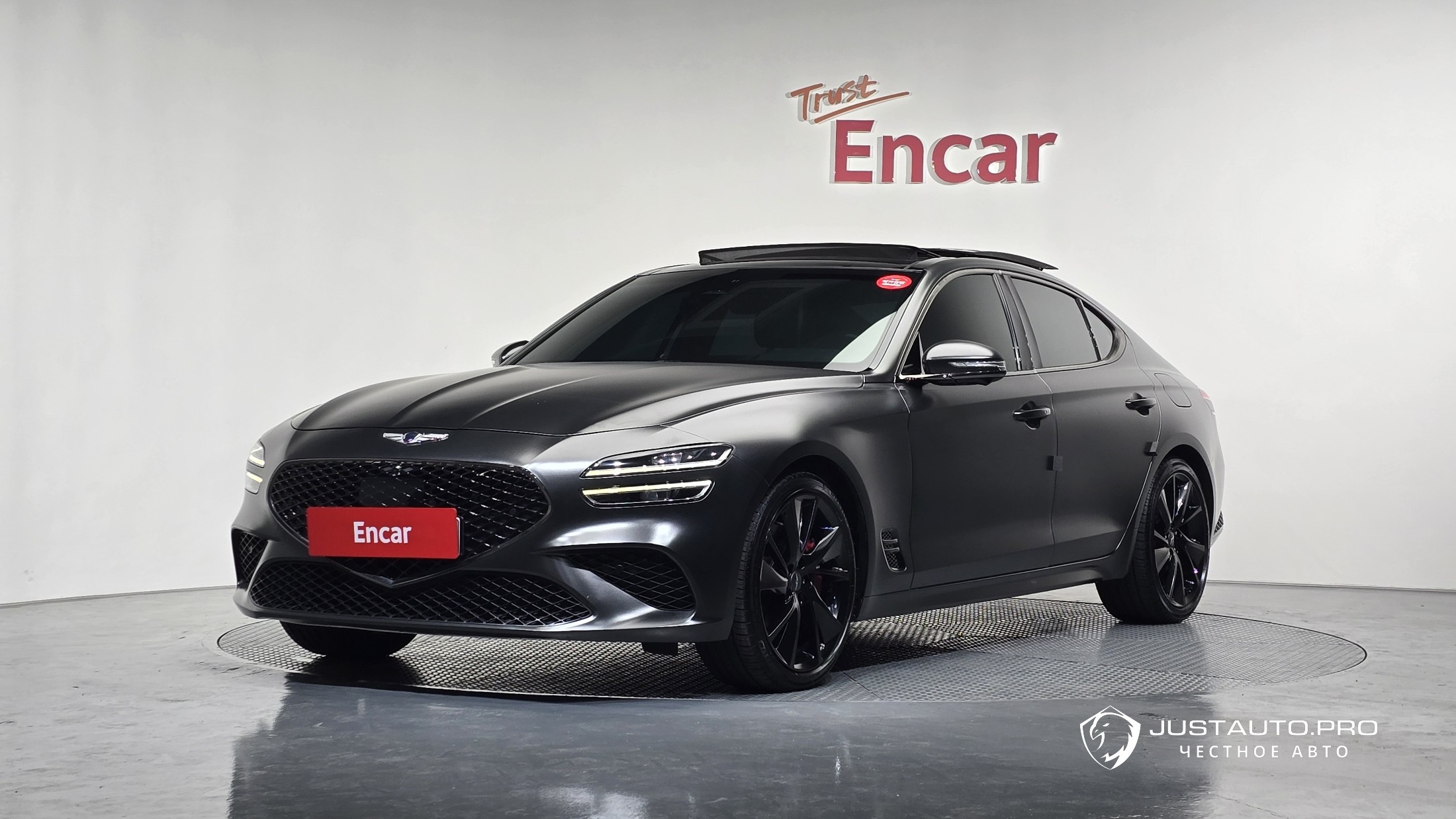 Автомобиль Genesis G70