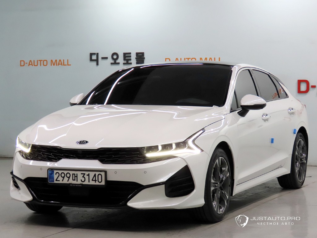 Автомобиль Kia K5