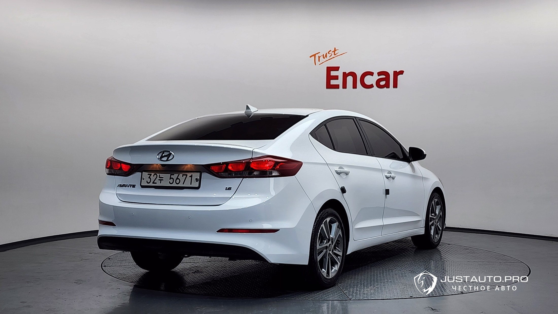 Автомобиль Hyundai AVANTE