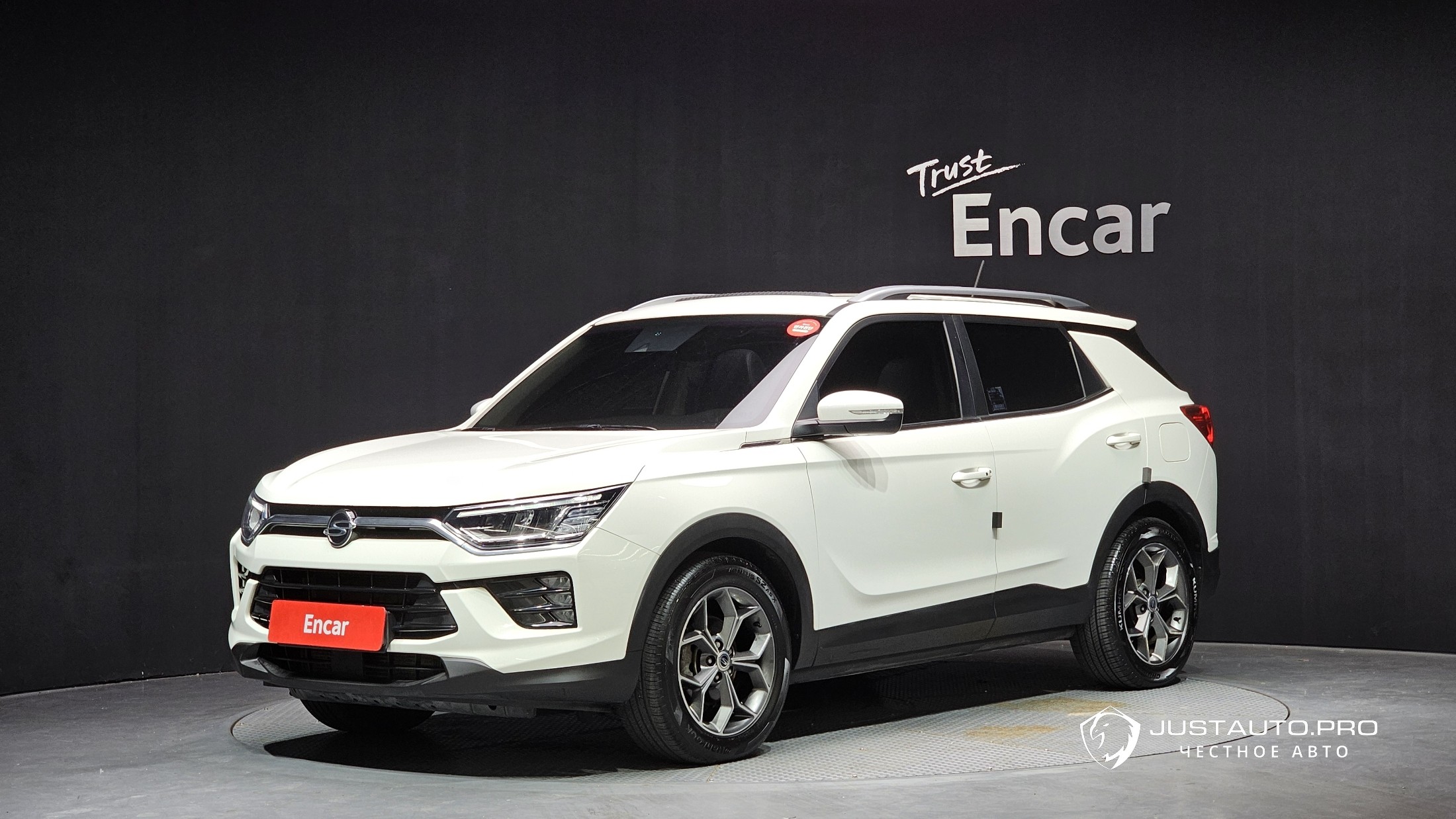 Автомобиль KG_Mobility_Ssangyong KORANDO