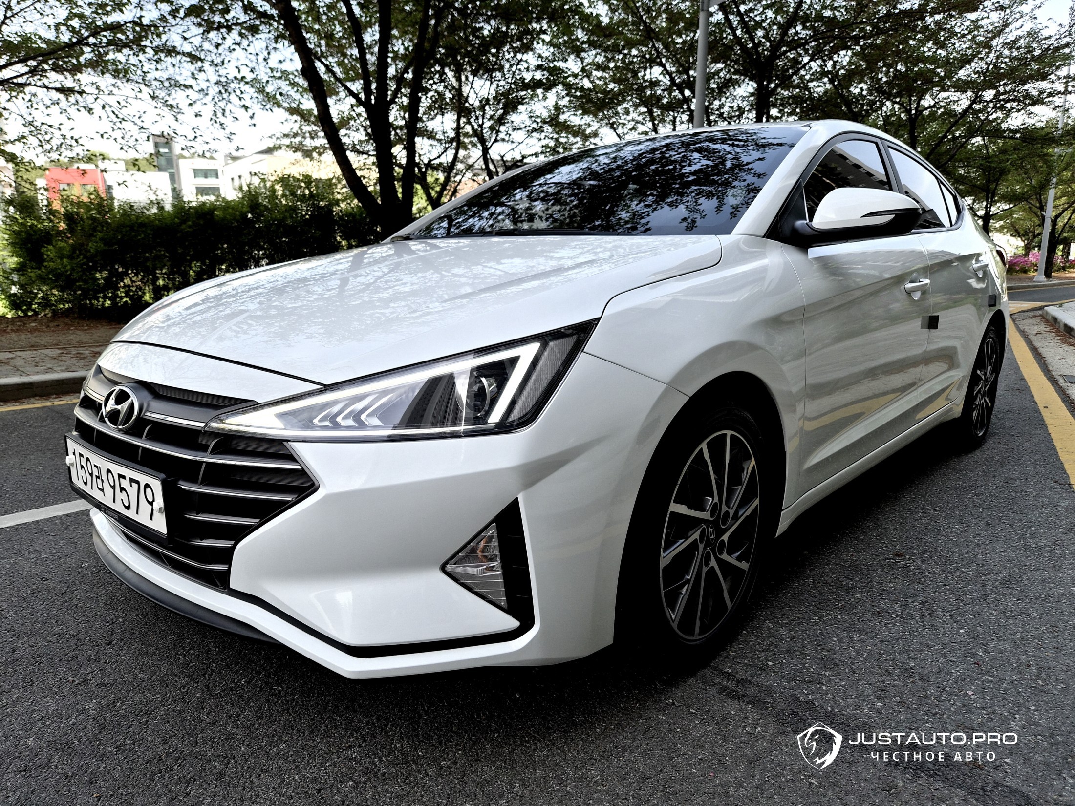 Автомобиль Hyundai AVANTE