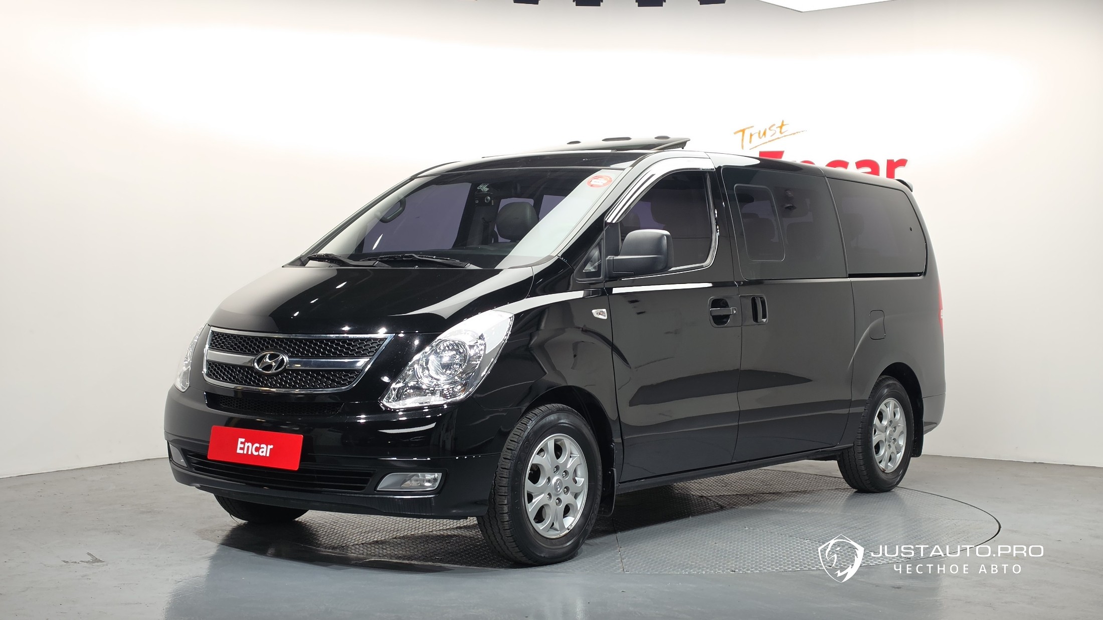 Автомобиль Hyundai Starex