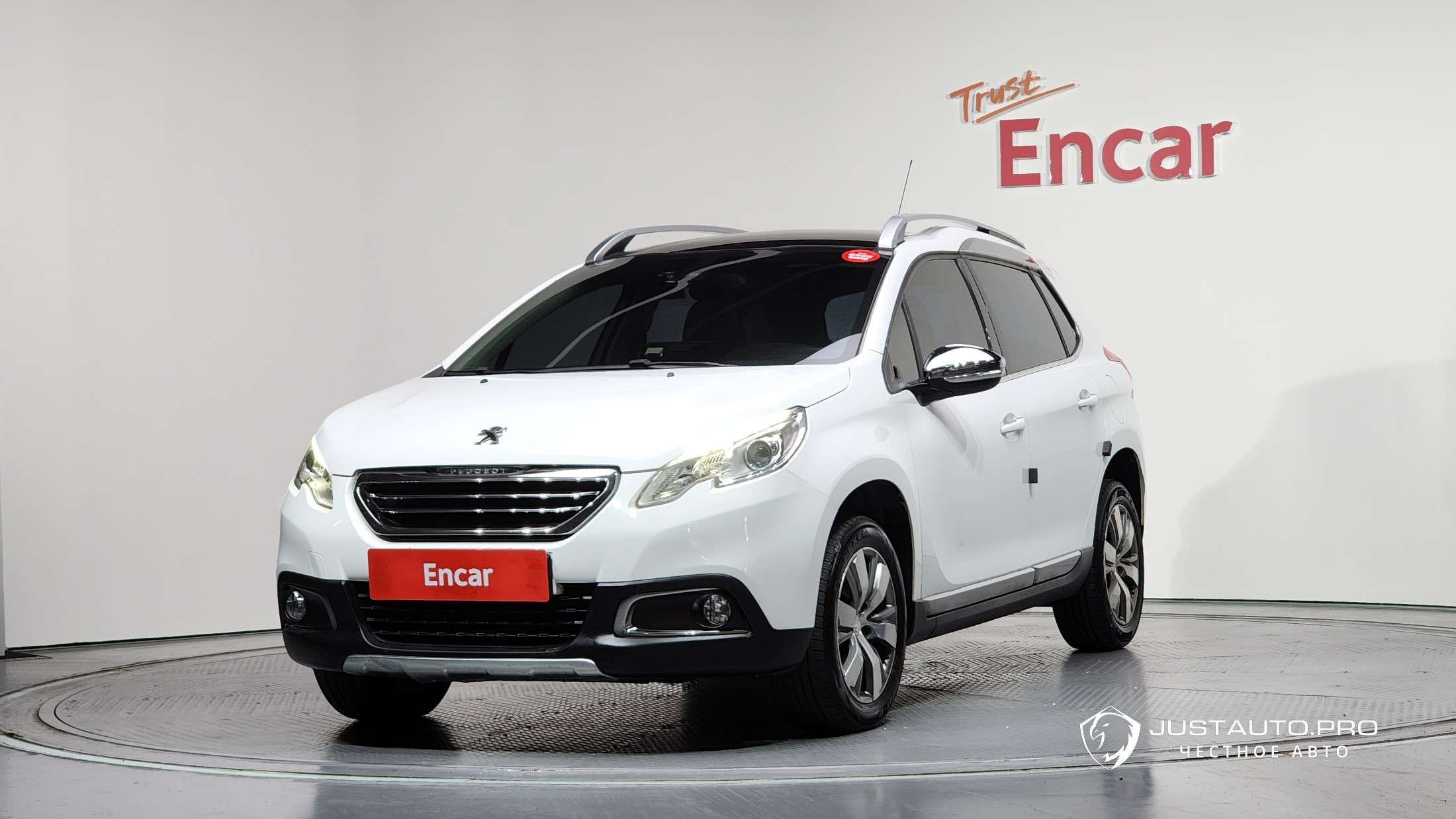 Автомобиль Peugeot 2008