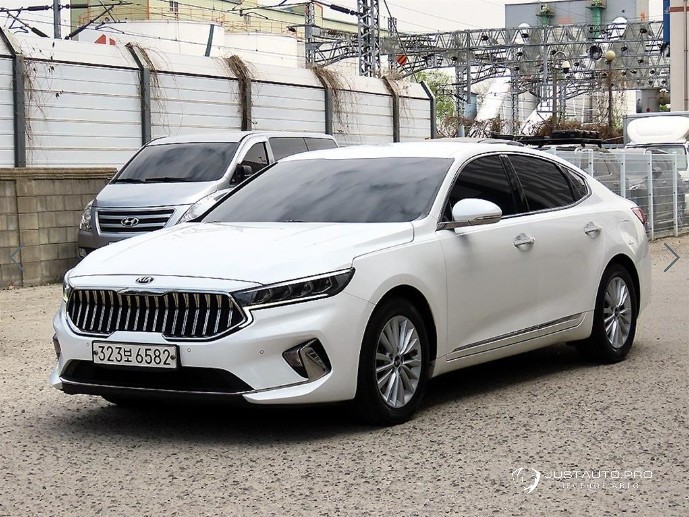 Автомобиль Kia K7