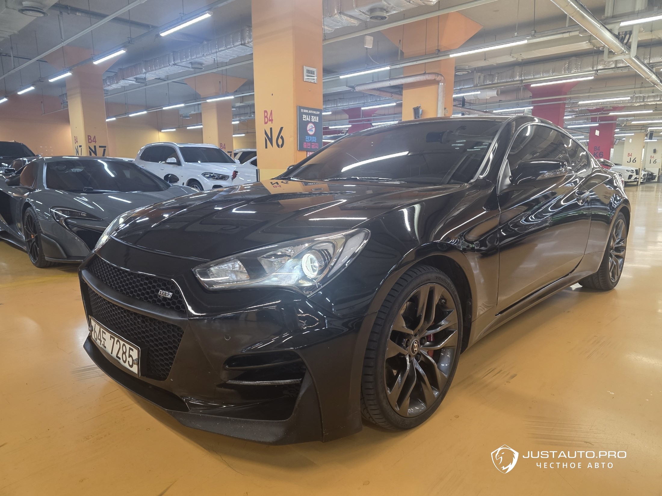 Автомобиль Hyundai Genesis