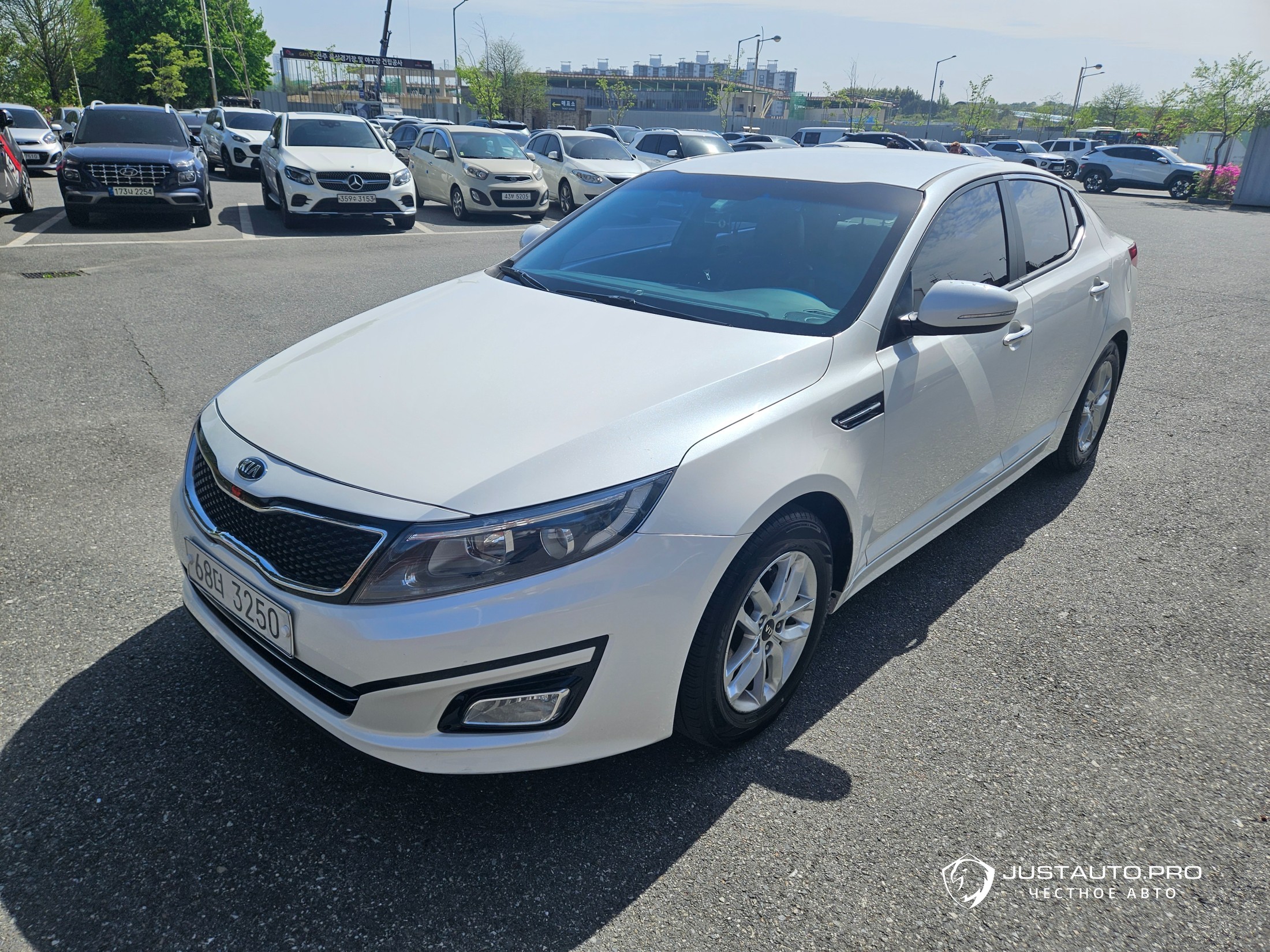 Автомобиль Kia K5