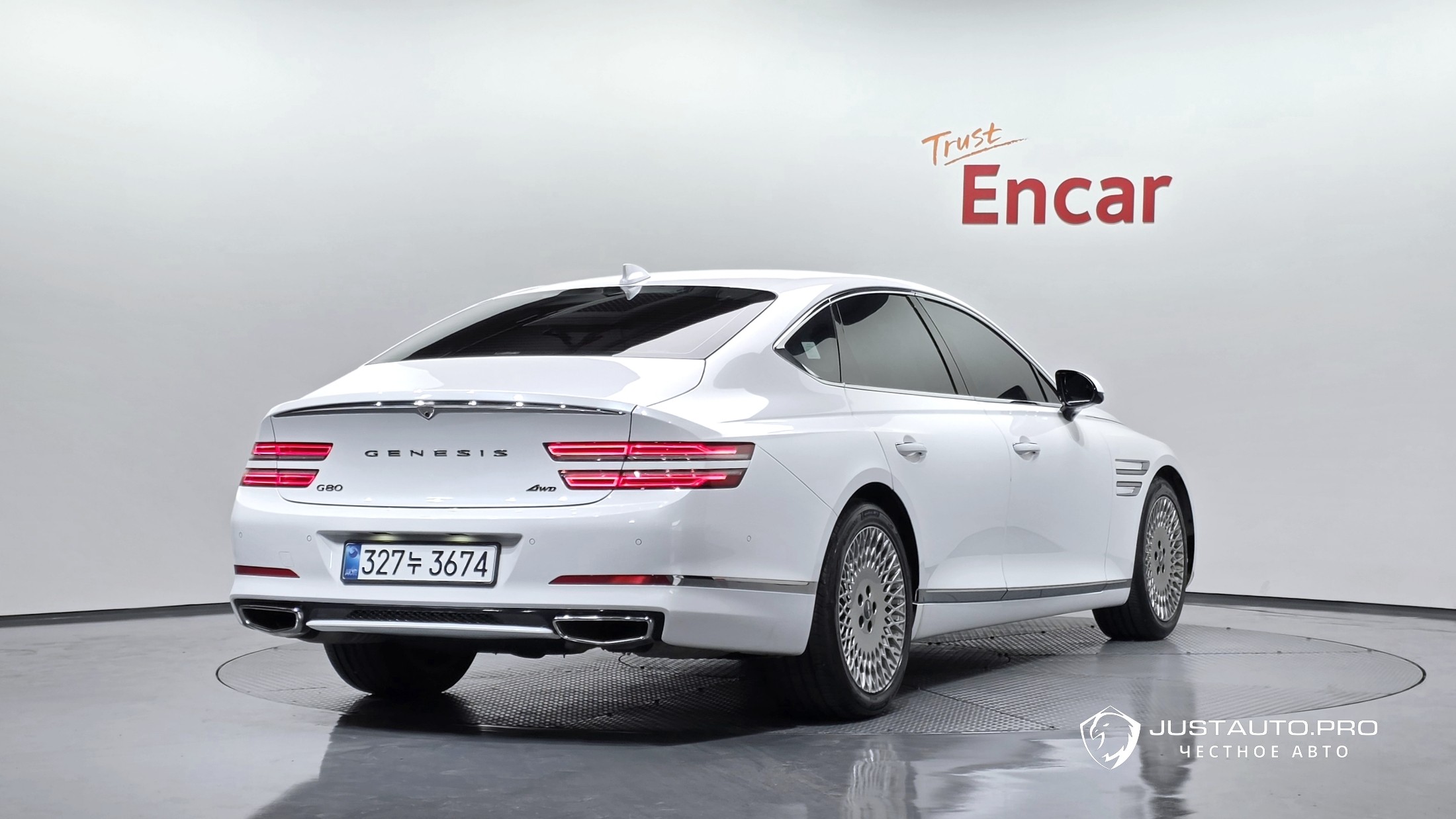 Автомобиль Genesis G80