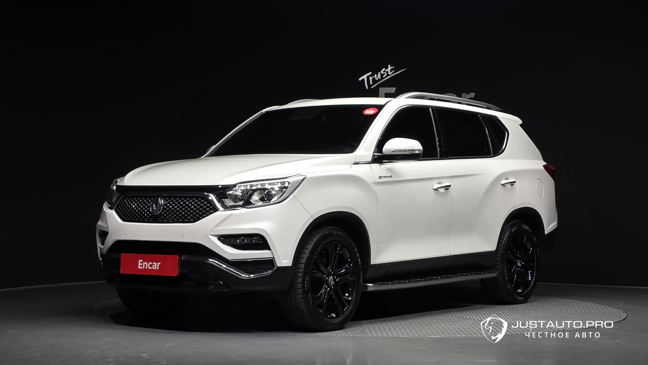 Автомобиль KG_Mobility_Ssangyong Rexton