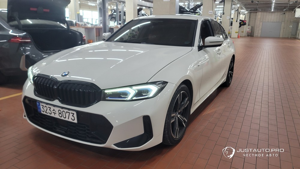 Автомобиль BMW 3-Series
