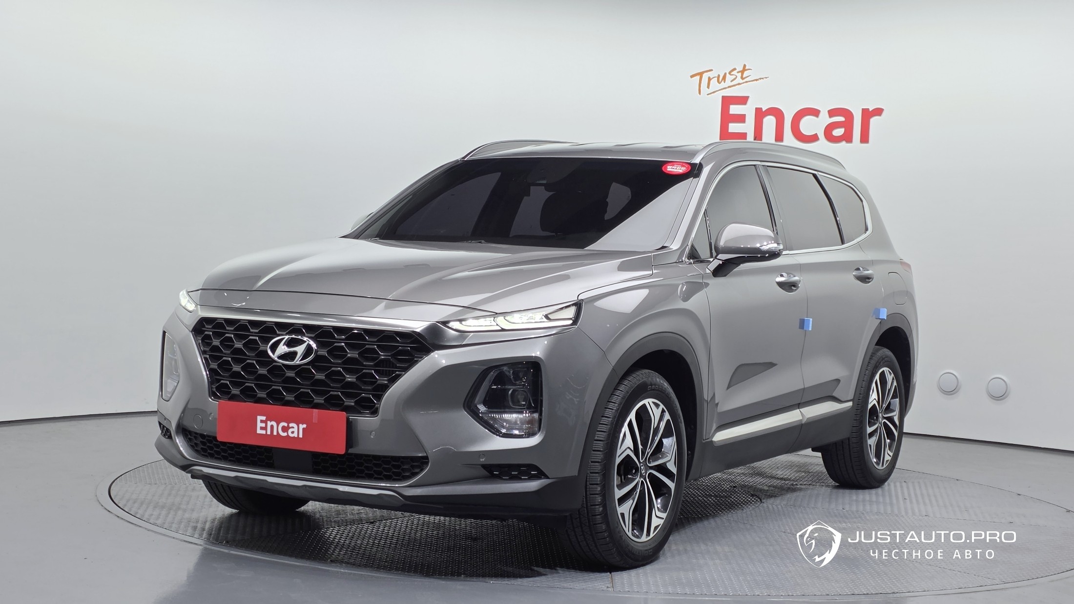 Автомобиль Hyundai Santafe