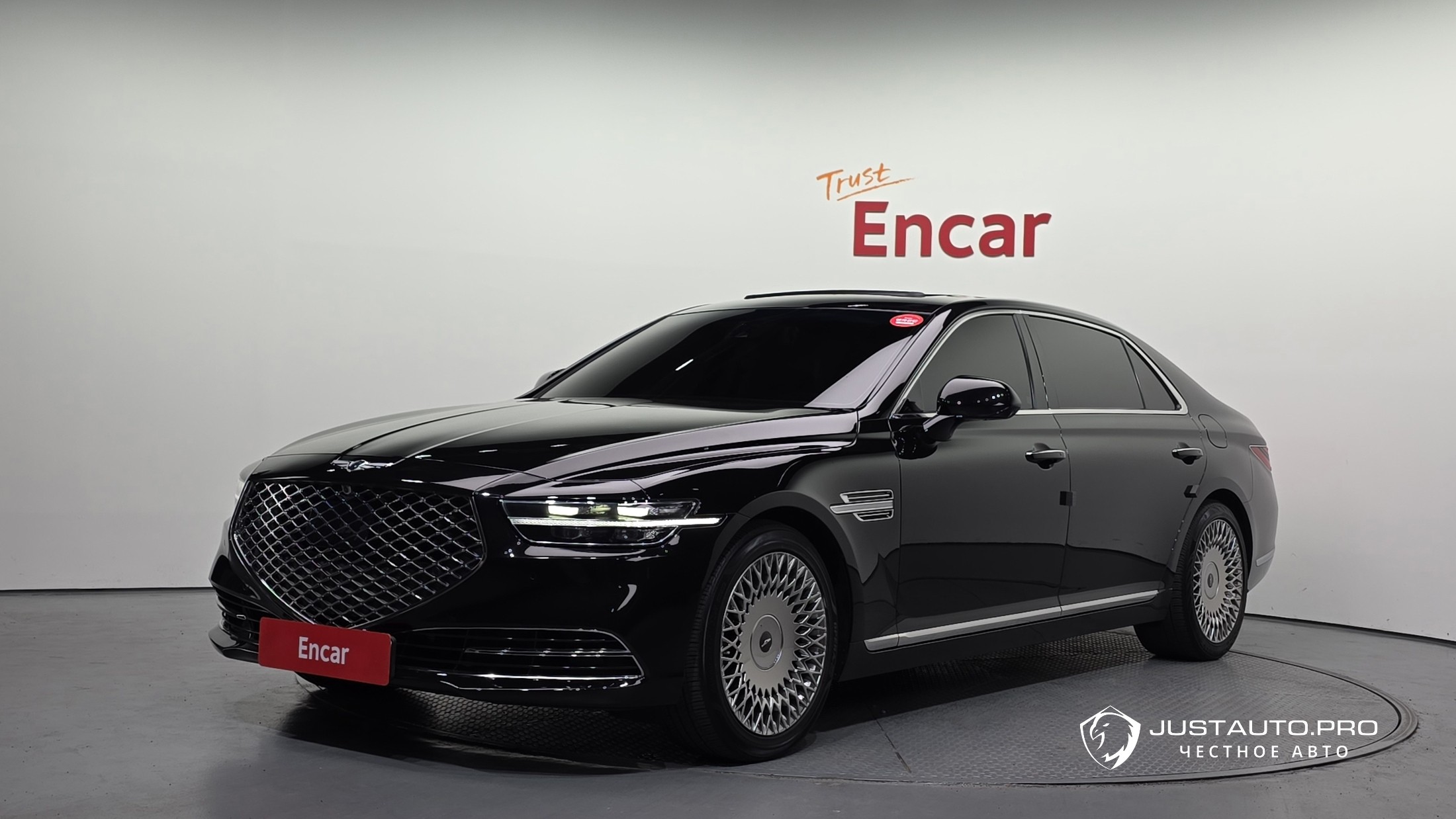 Автомобиль Genesis G90