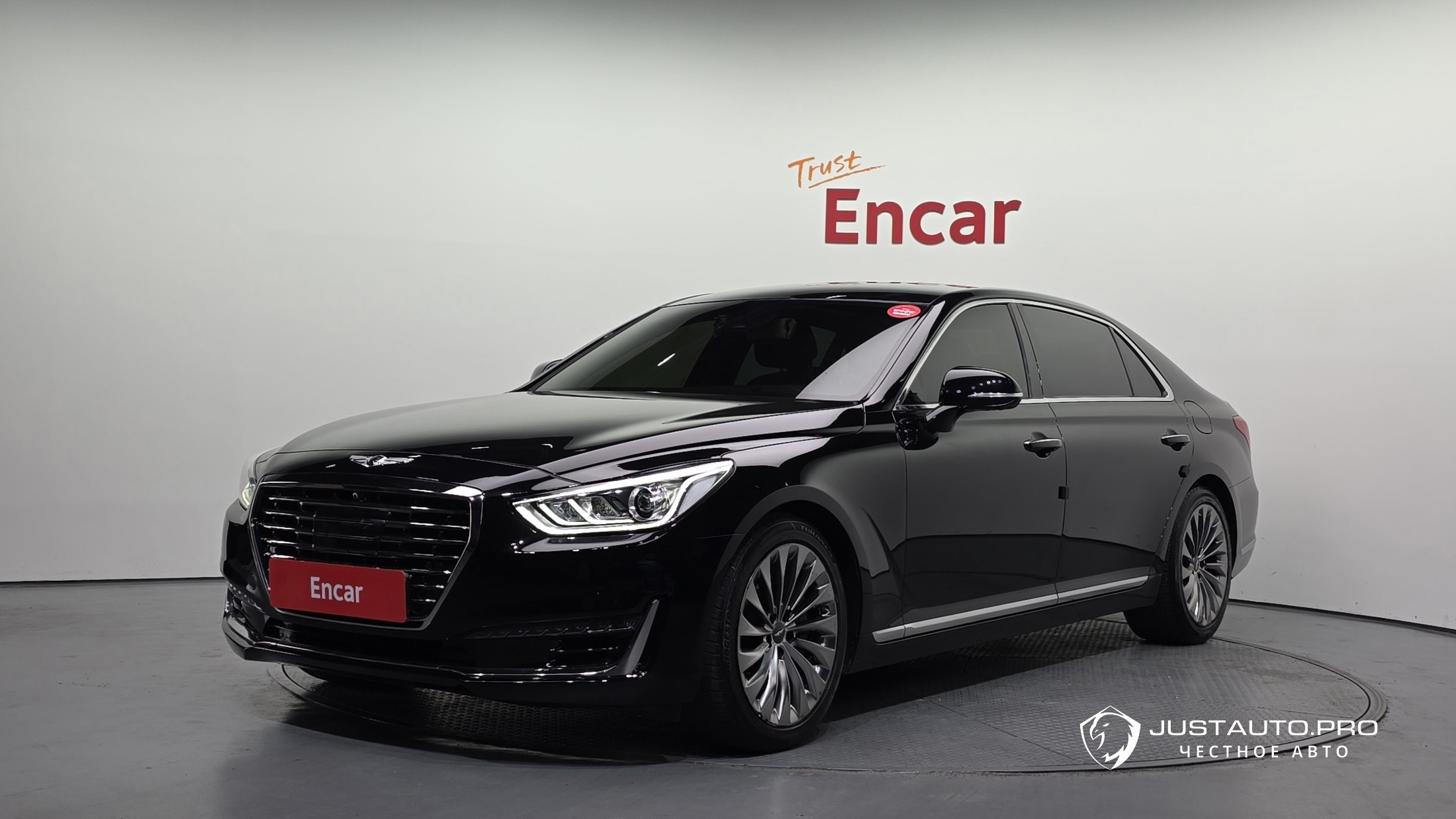 Автомобиль Genesis EQ900