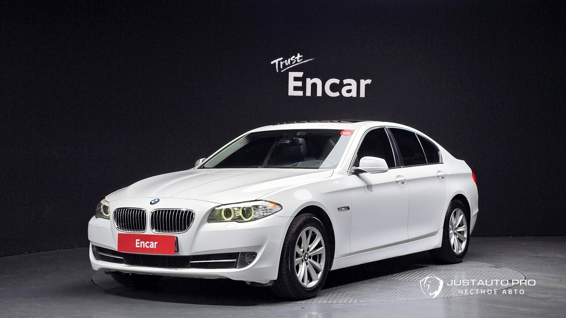 Автомобиль BMW 5-Series