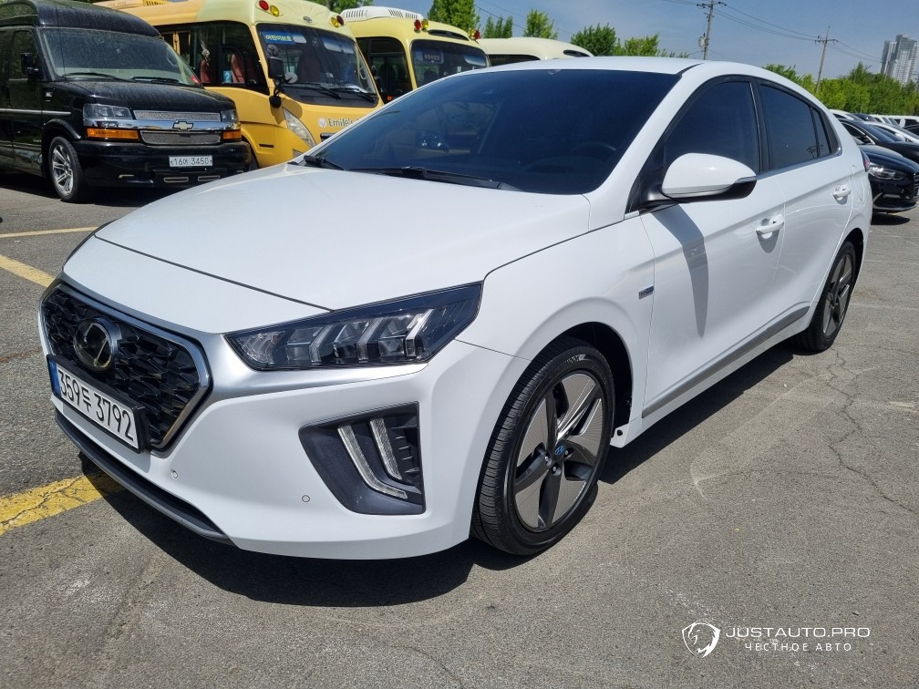Автомобиль Hyundai Ioniq
