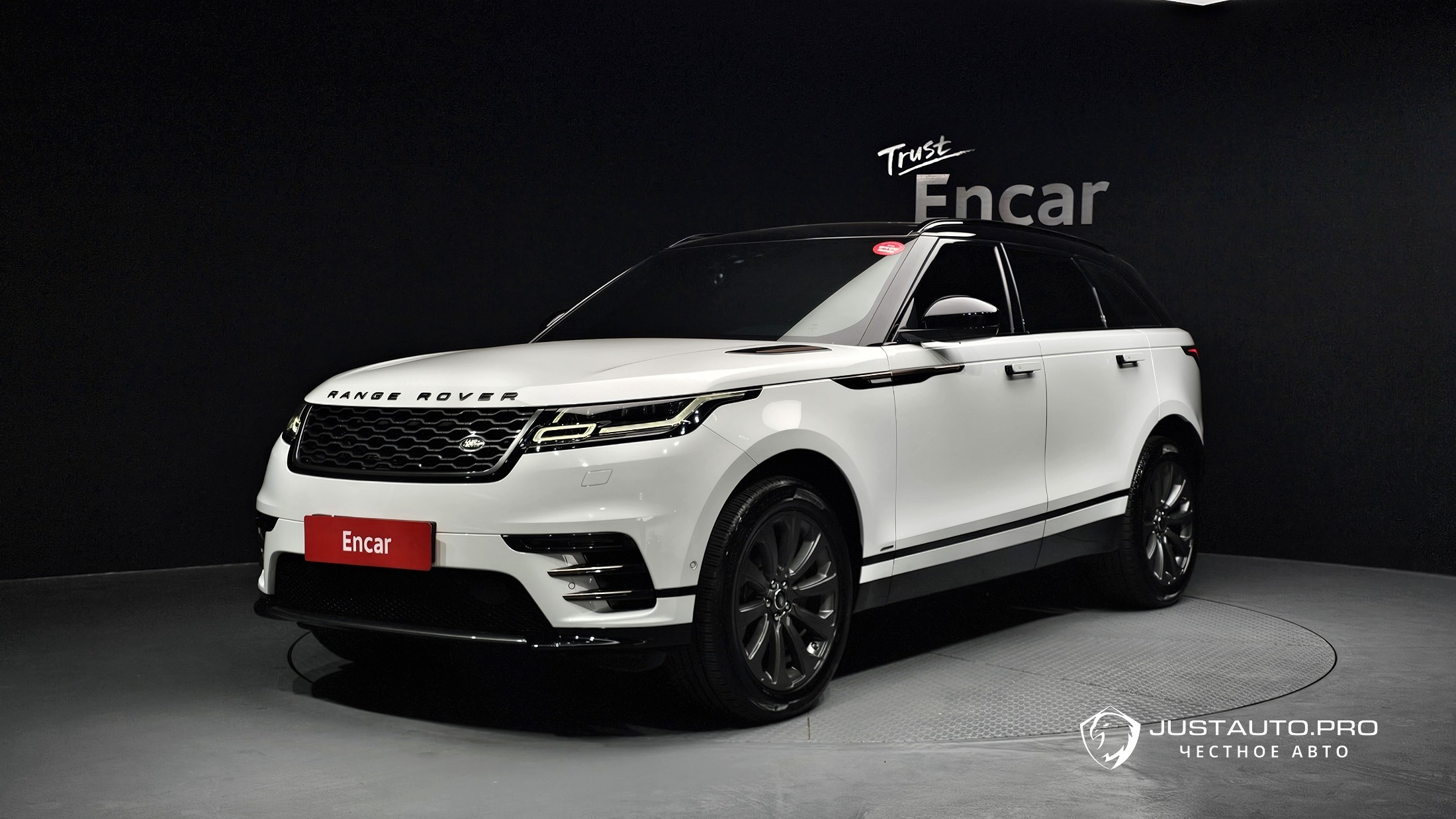 Автомобиль Land Rover Range Rover Velar