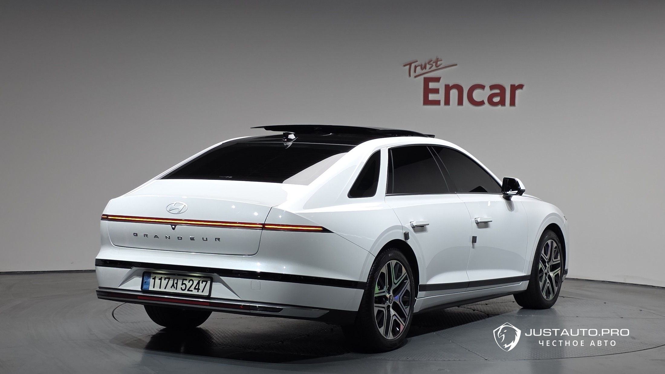 Автомобиль Hyundai Grandeur