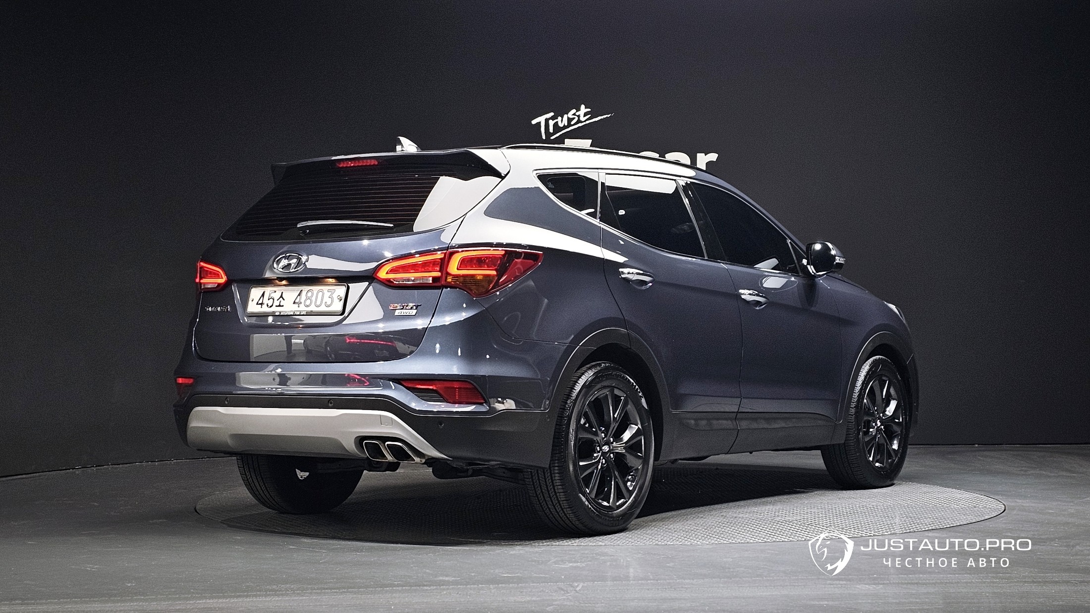 Автомобиль Hyundai Santafe