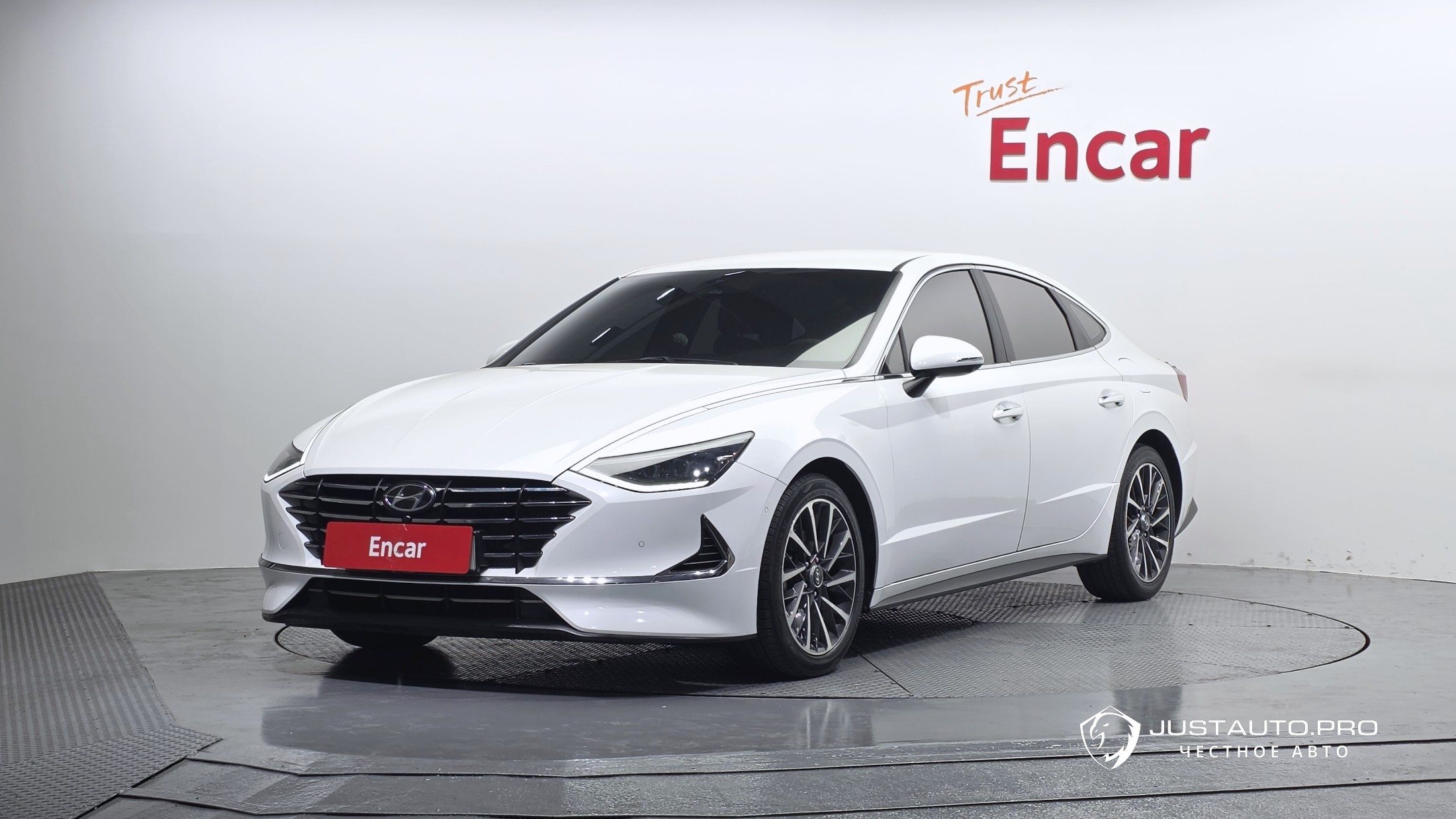 Автомобиль Hyundai Sonata