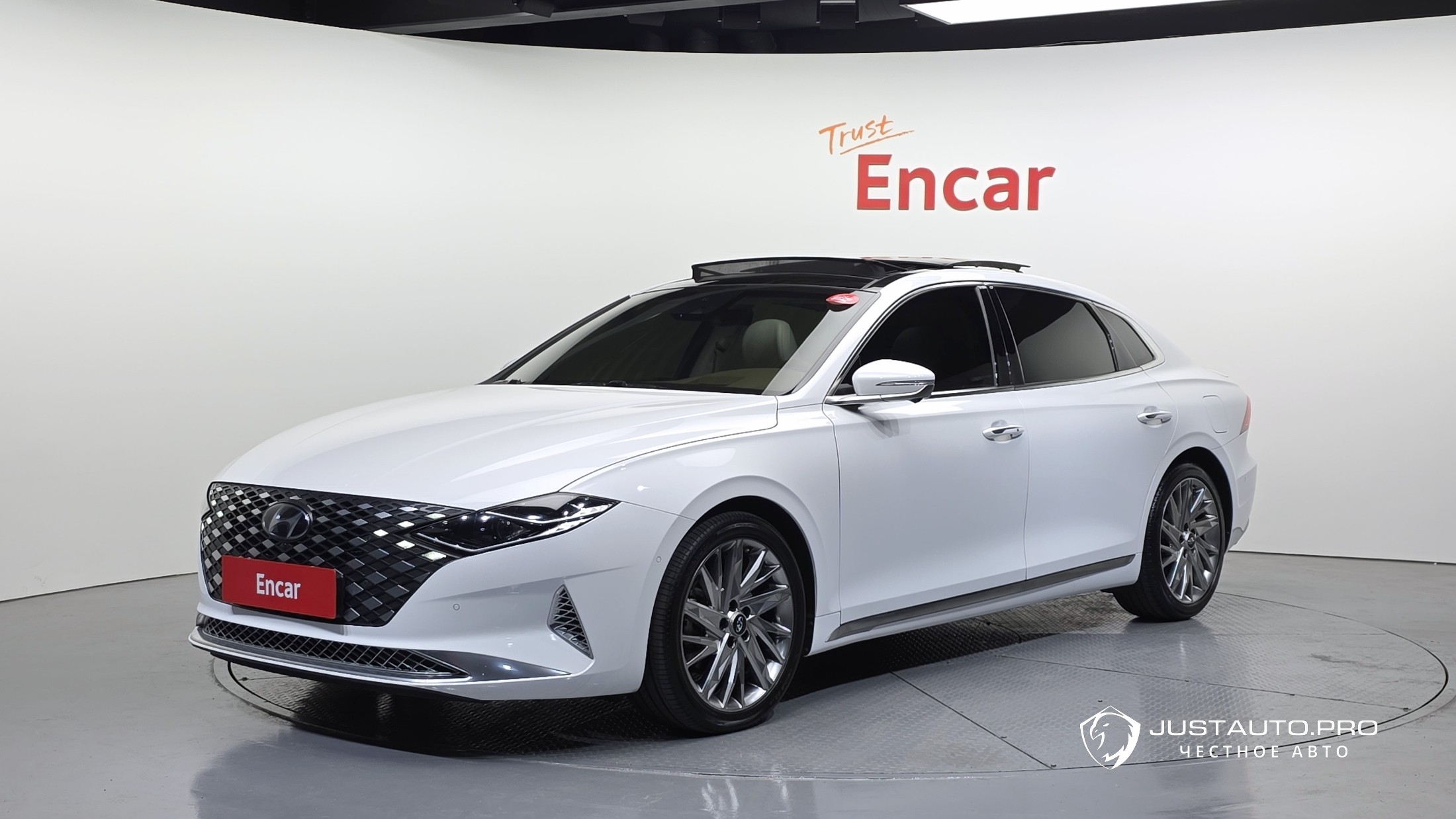Автомобиль Hyundai Grandeur