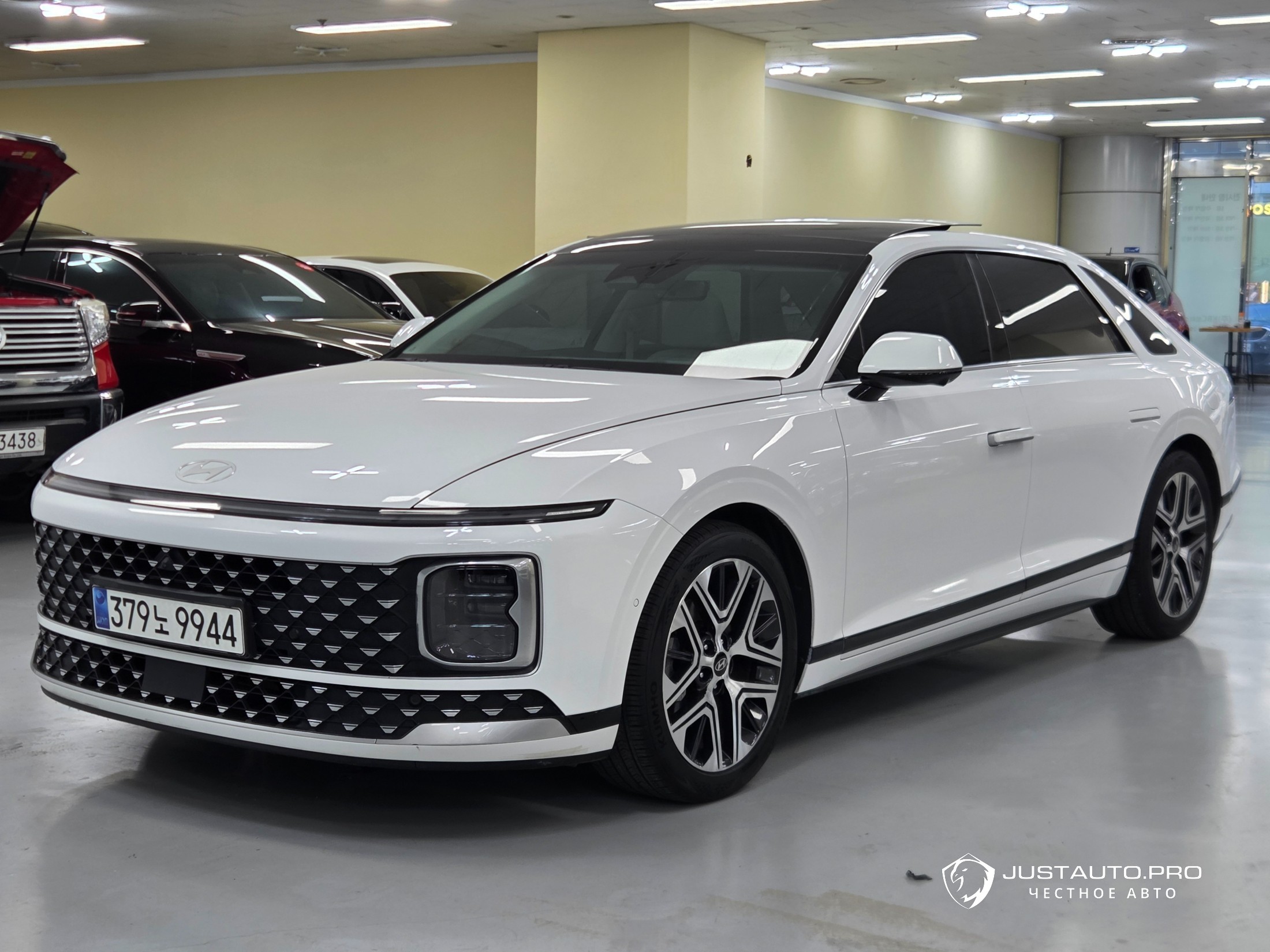 Автомобиль Hyundai Grandeur