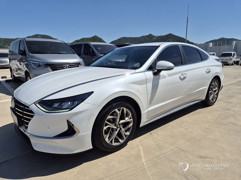 Автомобиль Hyundai Sonata