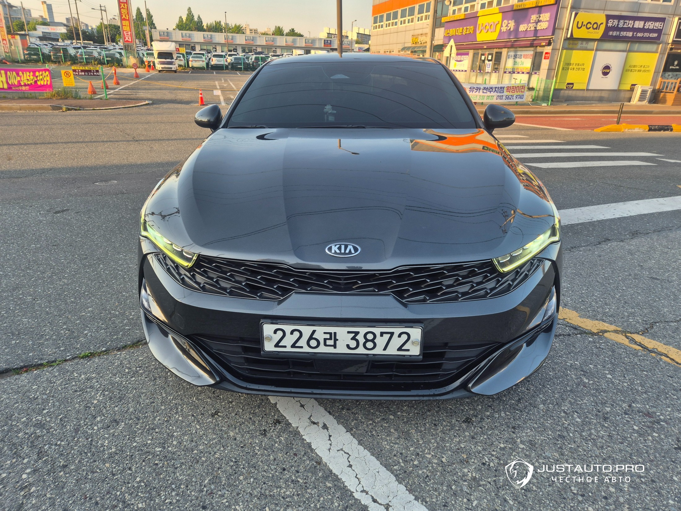 Автомобиль Kia K5