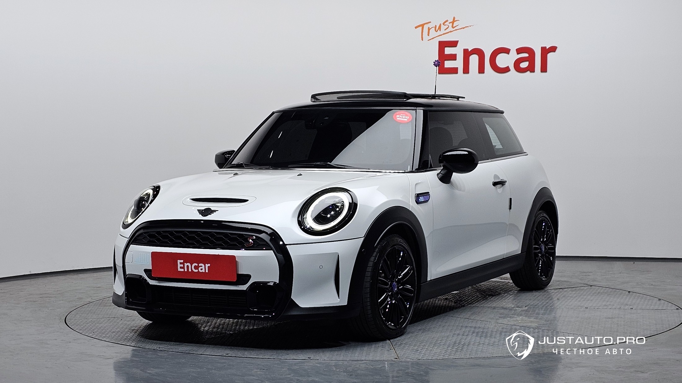 Автомобиль Mini Cooper