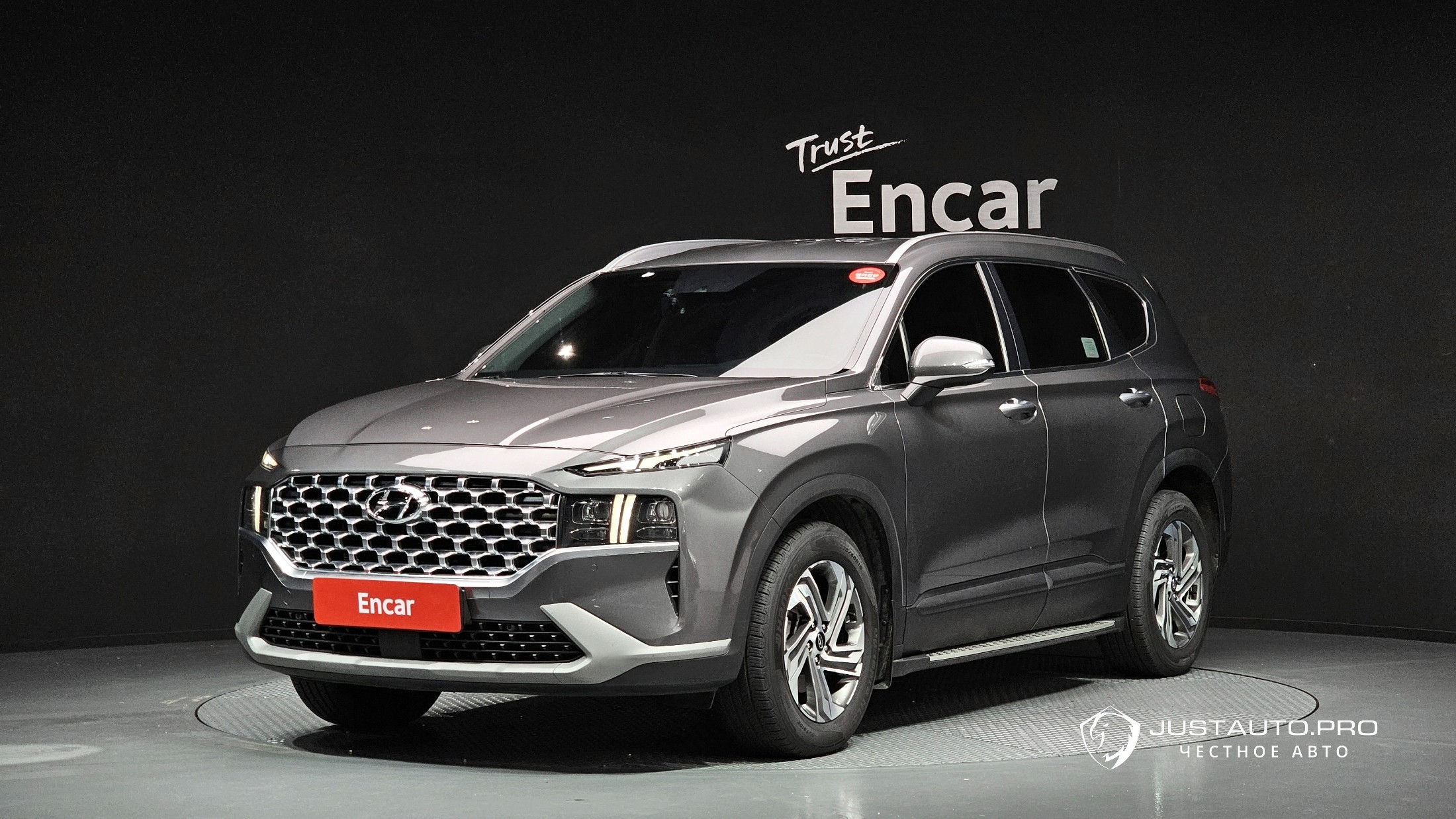 Автомобиль Hyundai Santafe