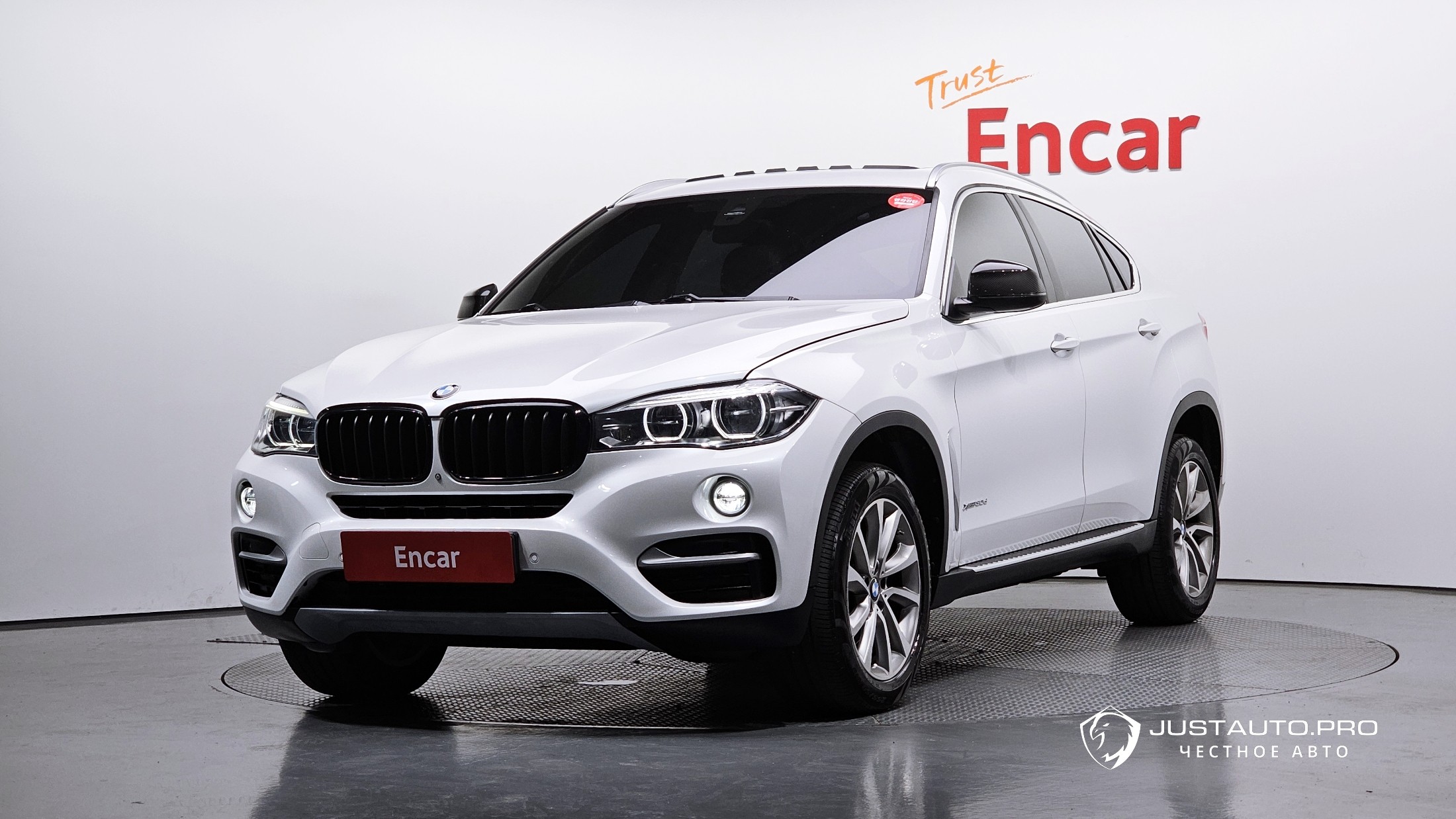 Автомобиль BMW X6
